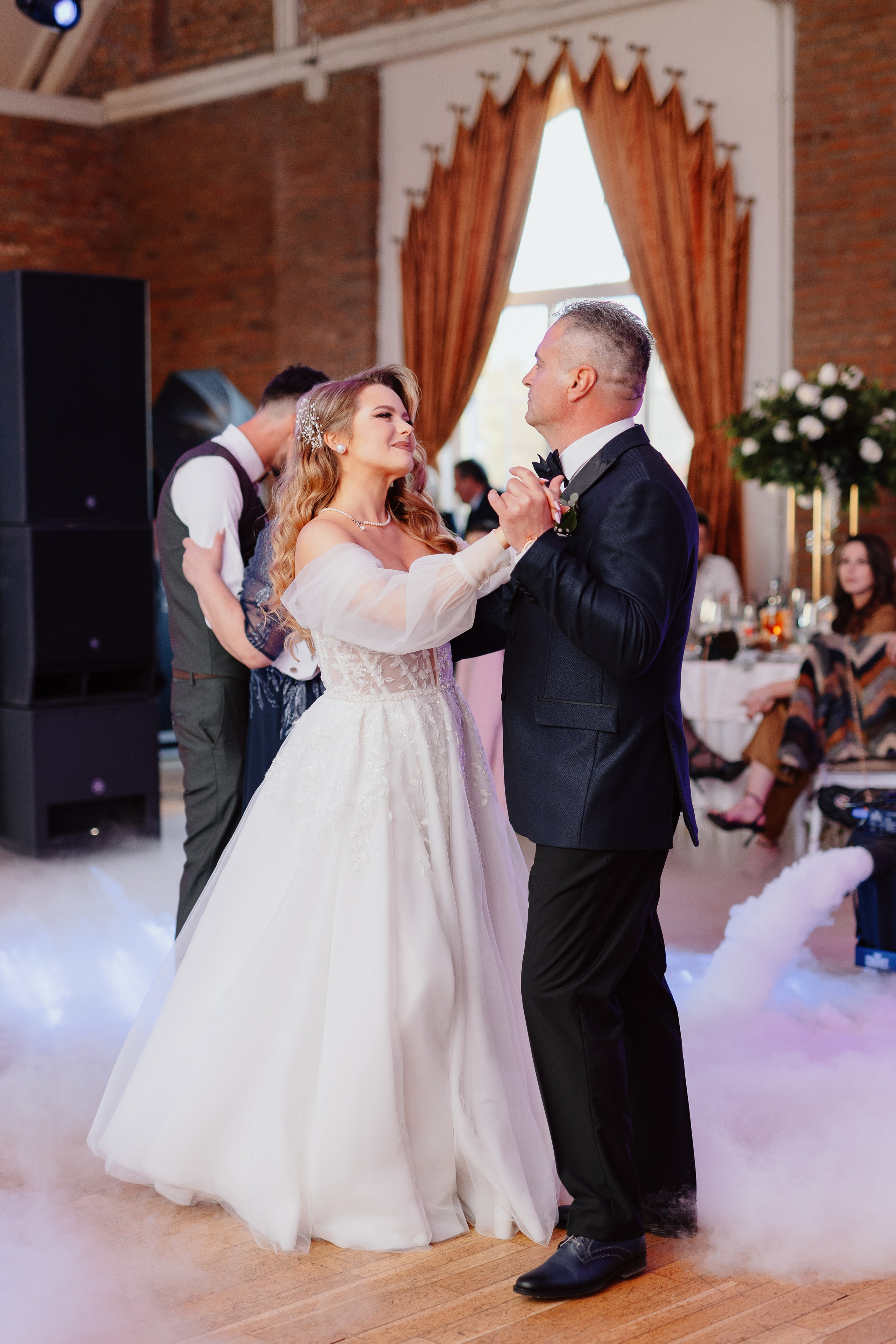 Nicoleta & Lucian. Main