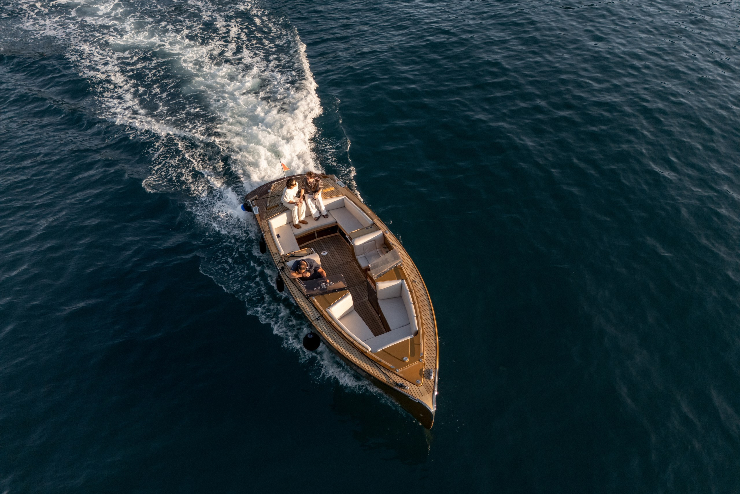 Perast Boat Proposal. Trouwfotograaf & videograaf in Montenegro | Maria & Vasilii