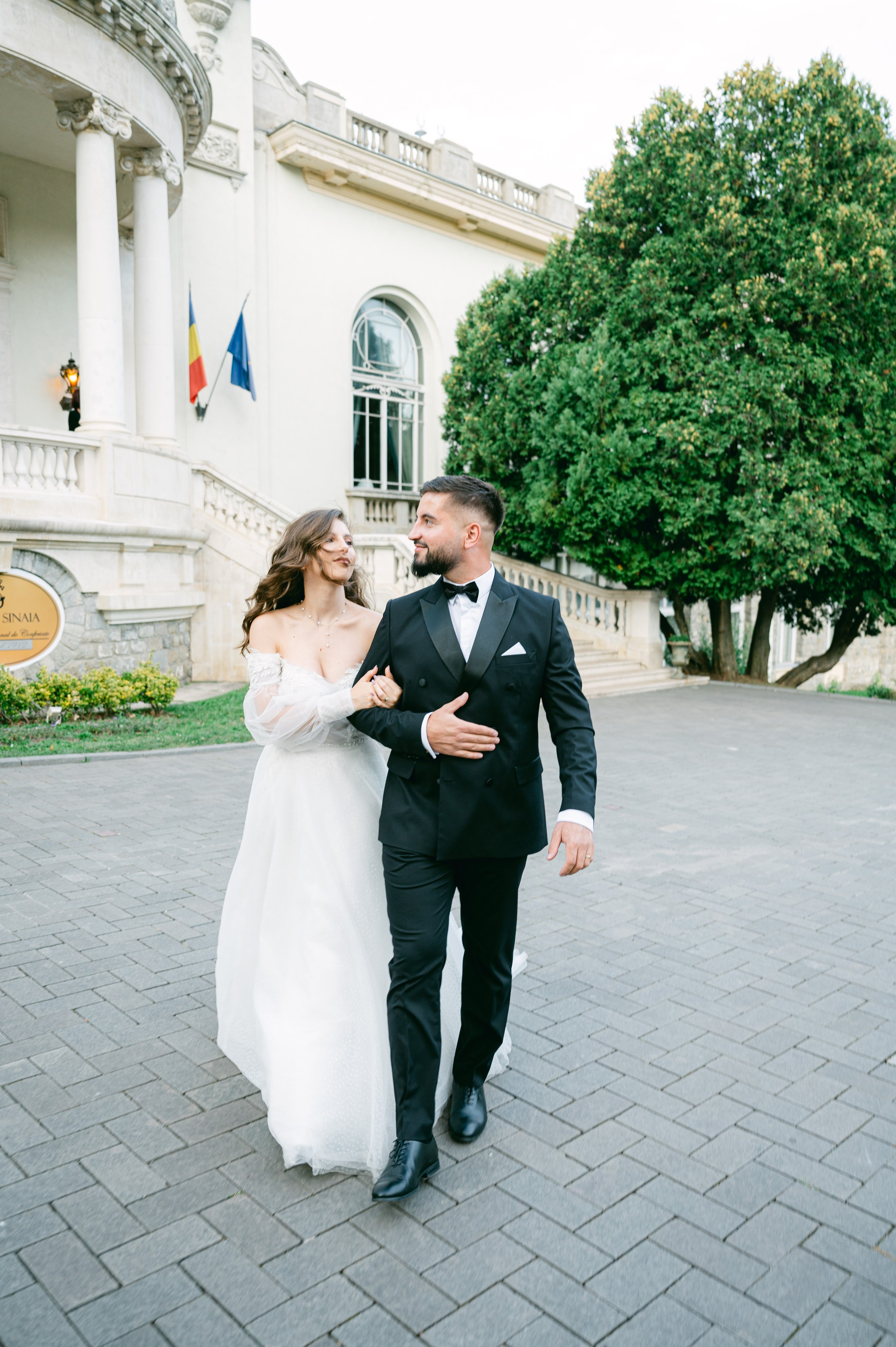 Sedinta foto trash the dress la castelul Cantacuzino