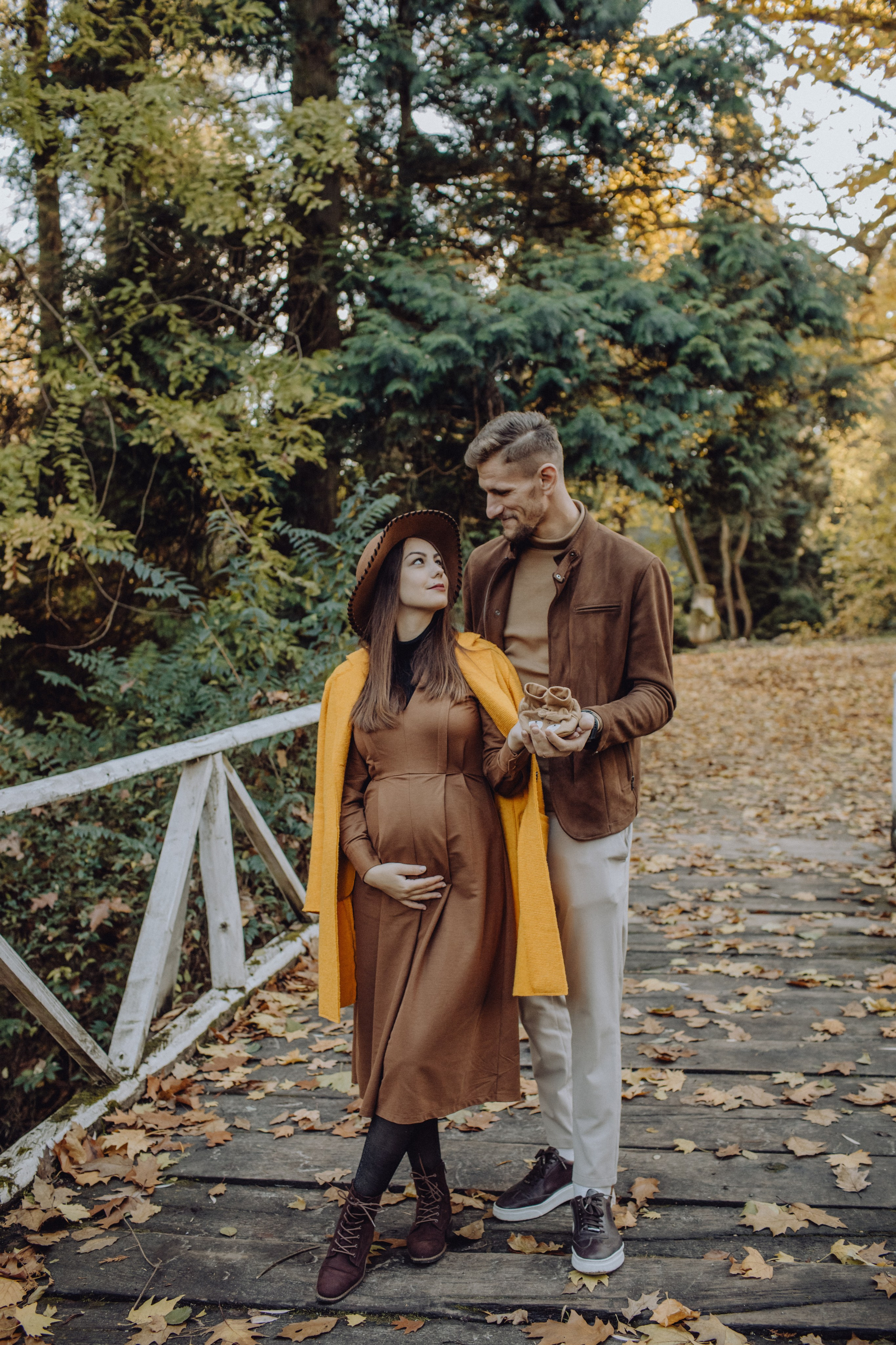 Beni & Adina. Wedding & couple photographer from Romania Rut Vetan