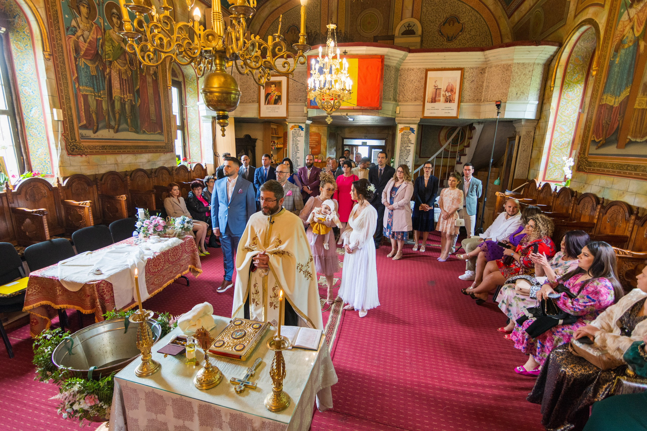 Christening photographer, photo session at home, baby photos, professional baptism photographer Bucharest, family photo session, baby photo session, baptism photos at home, baby preparation photos, baby baptism, baptism customs, baptism photographer, baptism photo offer, professional photographer Bucharest, baptism.