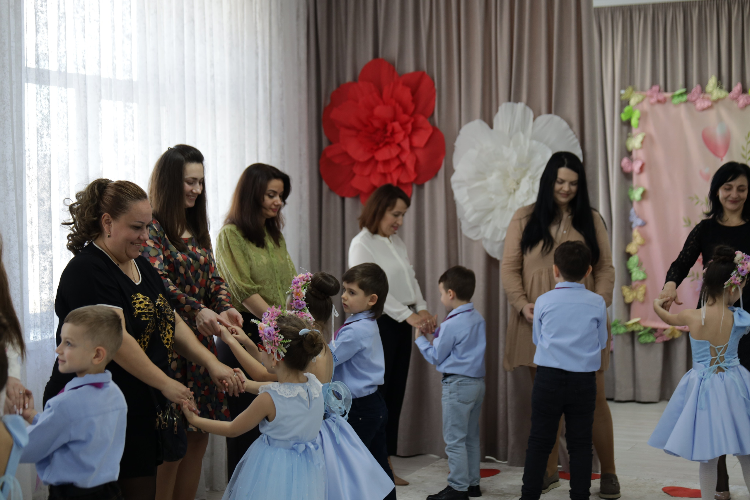 Mama în ochi de copil.... Alika Dia- Fotograf în Republica Moldova, Strășeni