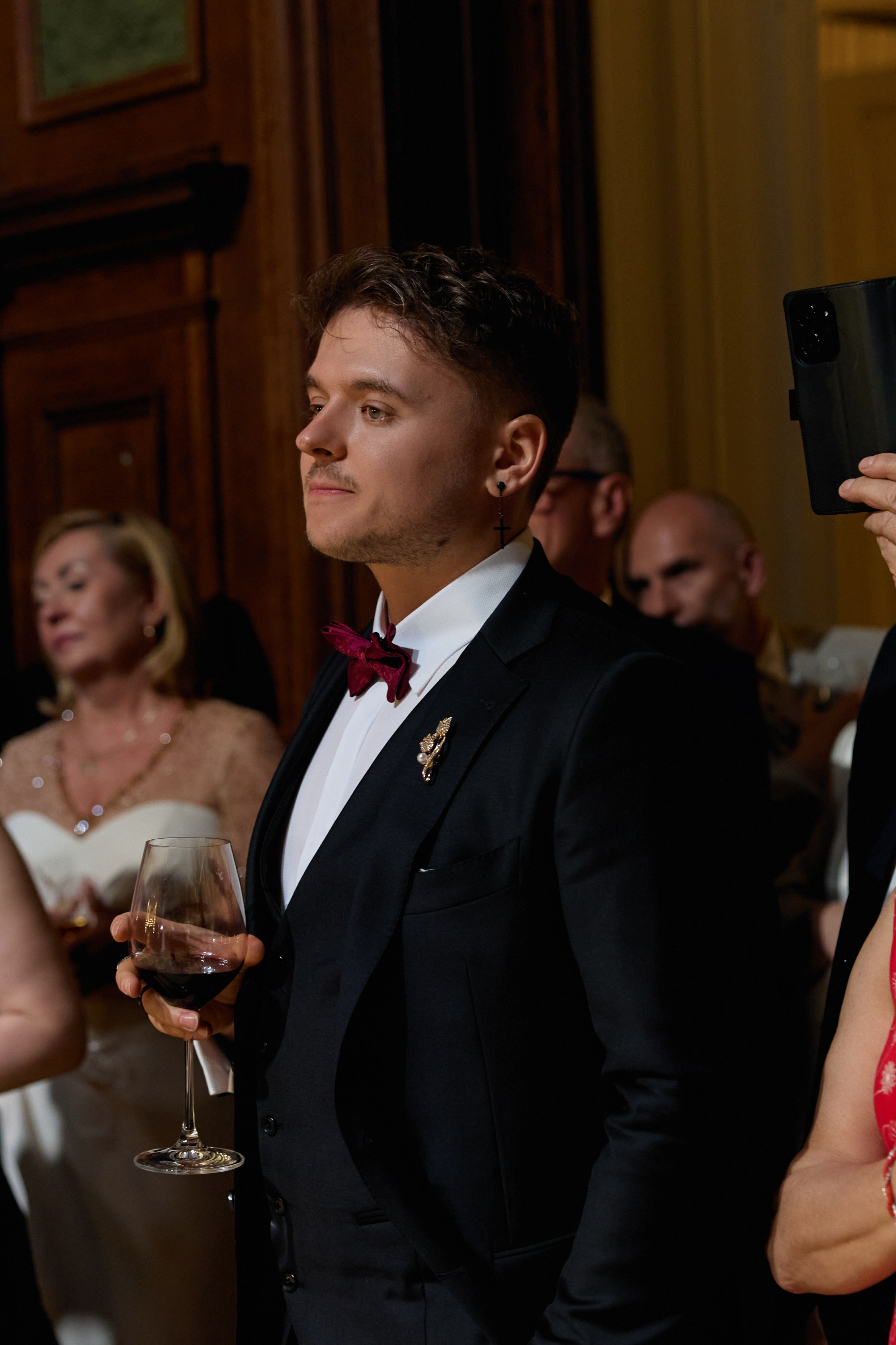Wiktoria & Kacper. Pałac Goetz. Fotograf ślubny i rodzinny w Krakowie Yana Klymova