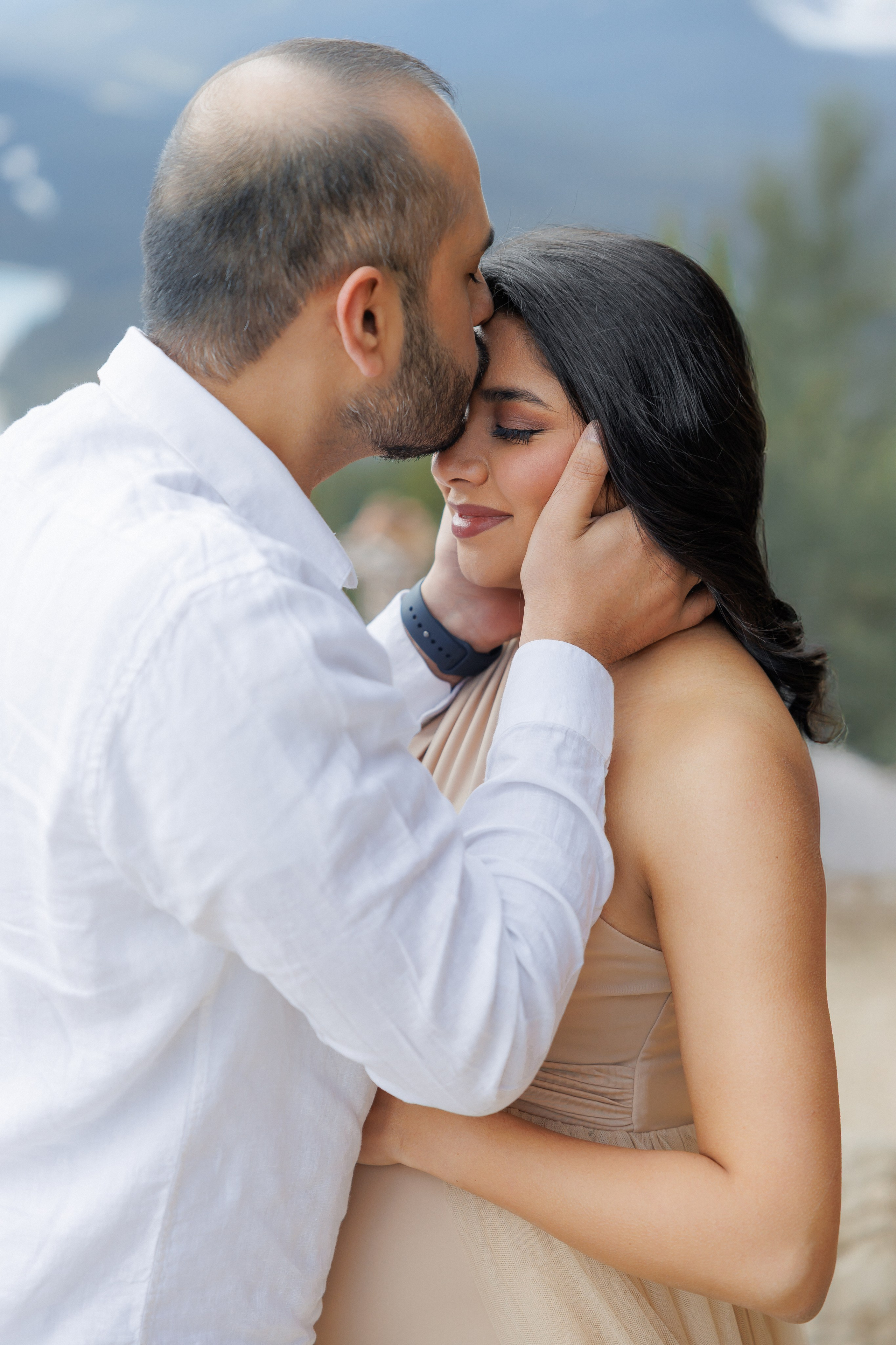 Mountain maternity shoot. Home