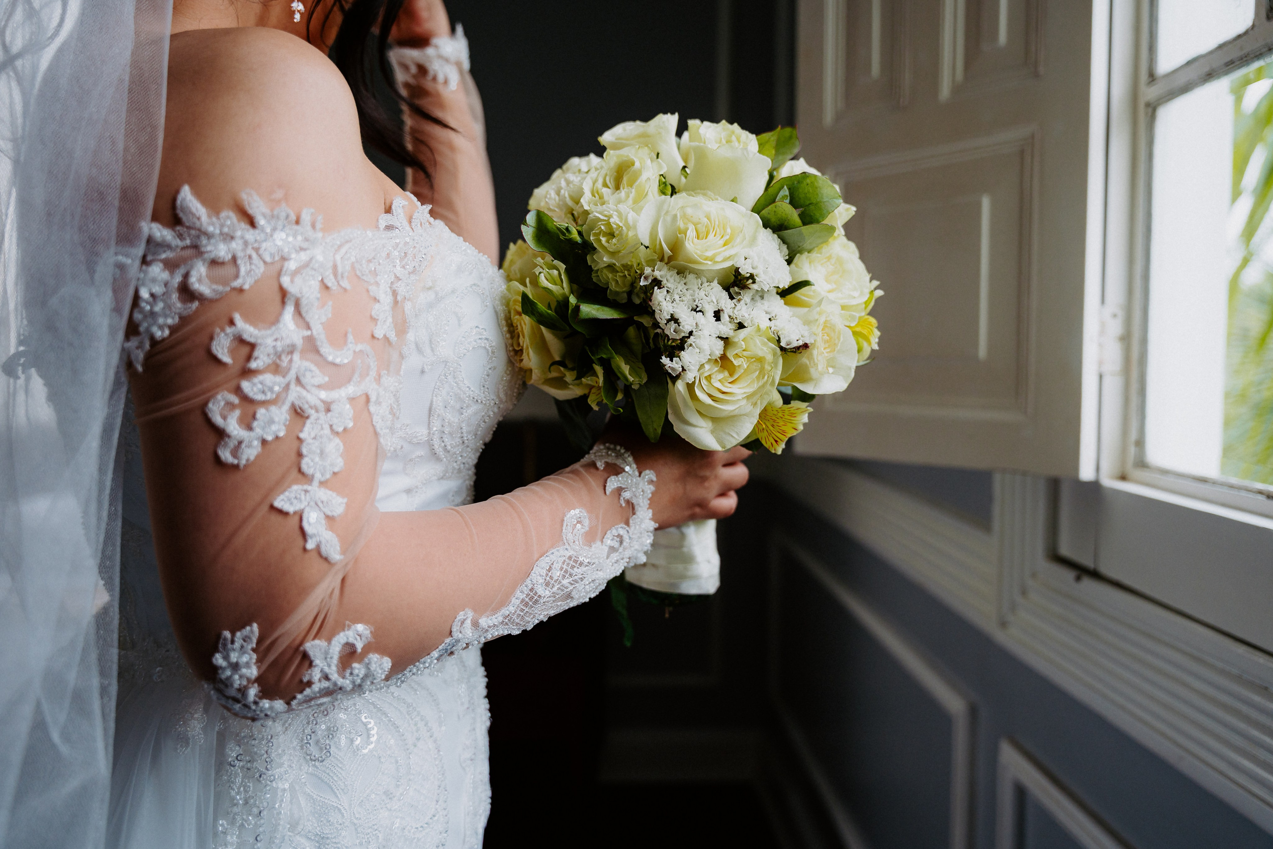 Perspectiva de la novia. Fotógrafo de Bodas en Lima | Ronhy Altamirano. Fotografía narrativa y cinematográfica para bodas, quinceañeras y eventos exclusivos