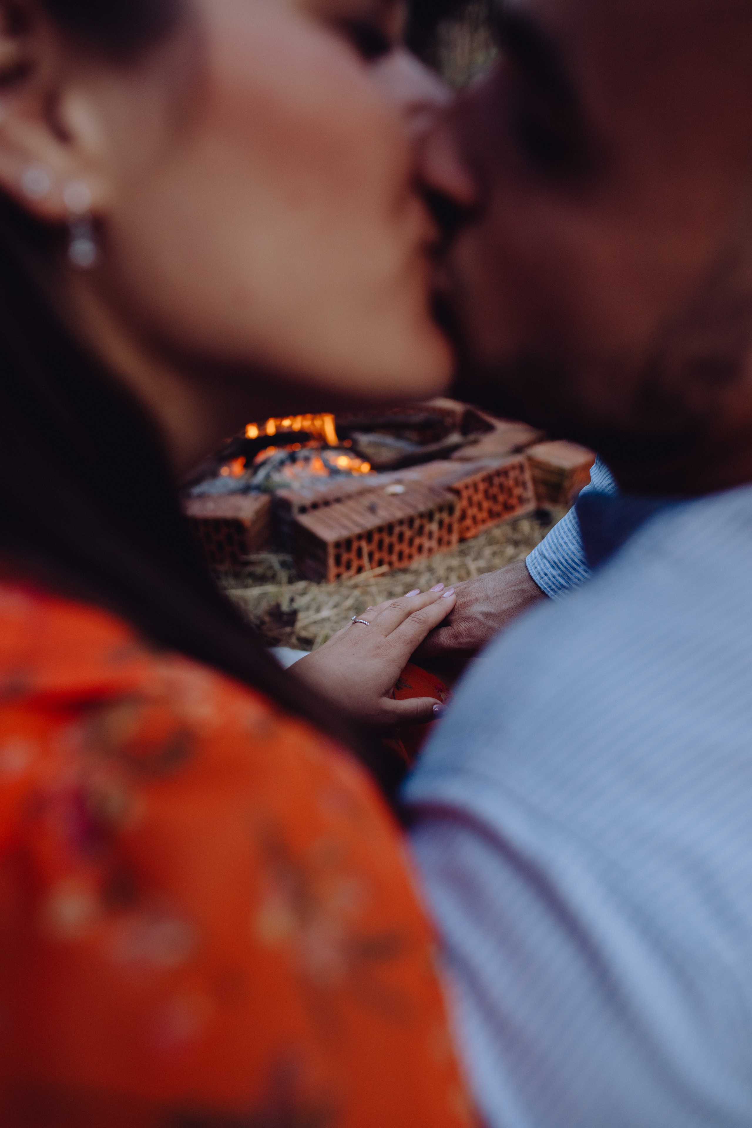 Bavo & Salina. Wedding & couple photographer from Romania Rut Vetan