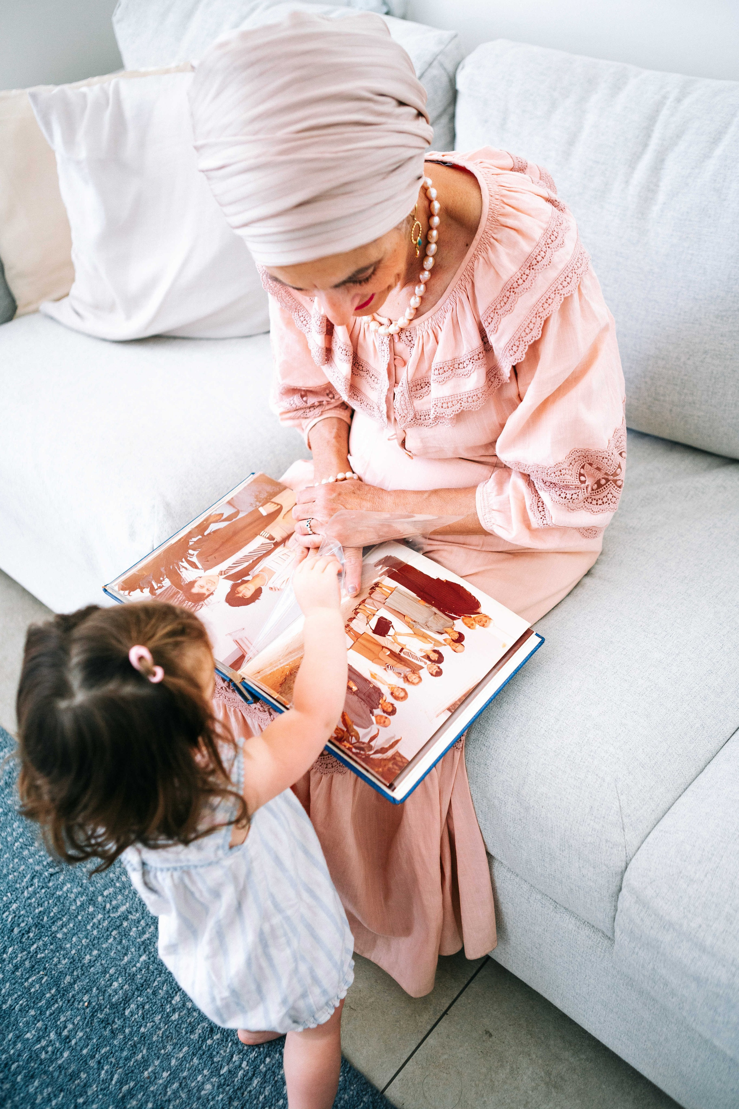 MAALE ADUMIM, HOME PHOTO SESSION + DESERT. Https://shi-photo.com/