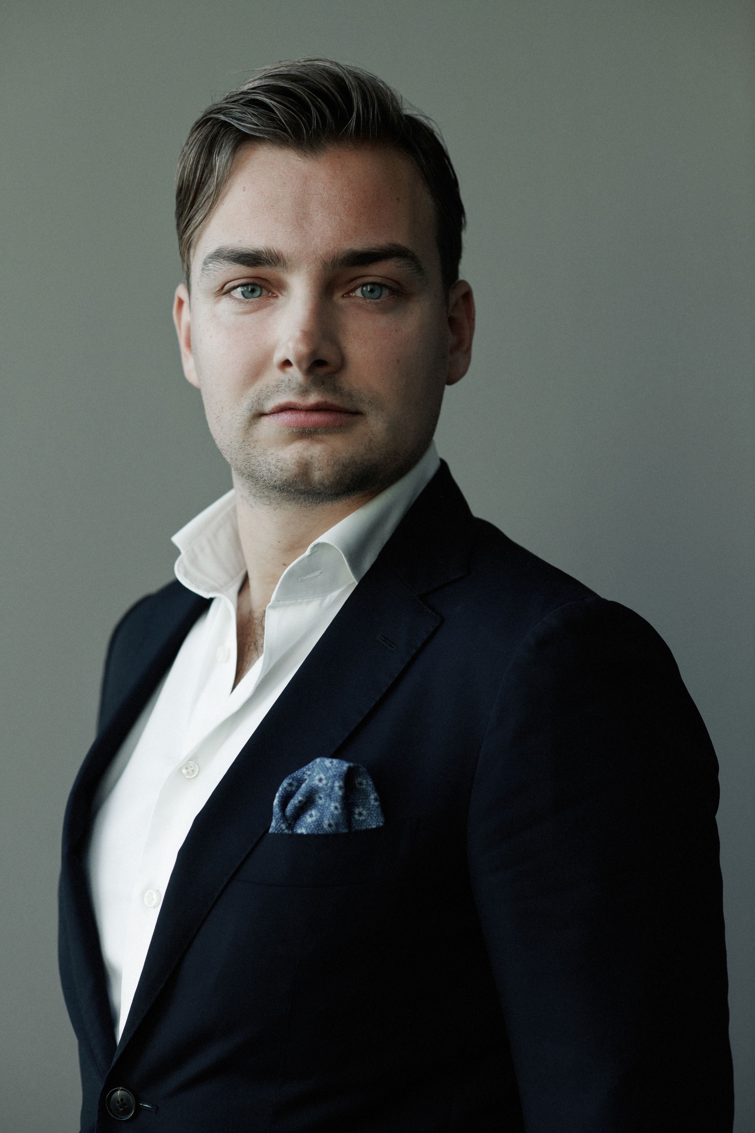 Corporate Headshots. Portret, trouw en familie fotograaf in Amsterdam en Almere