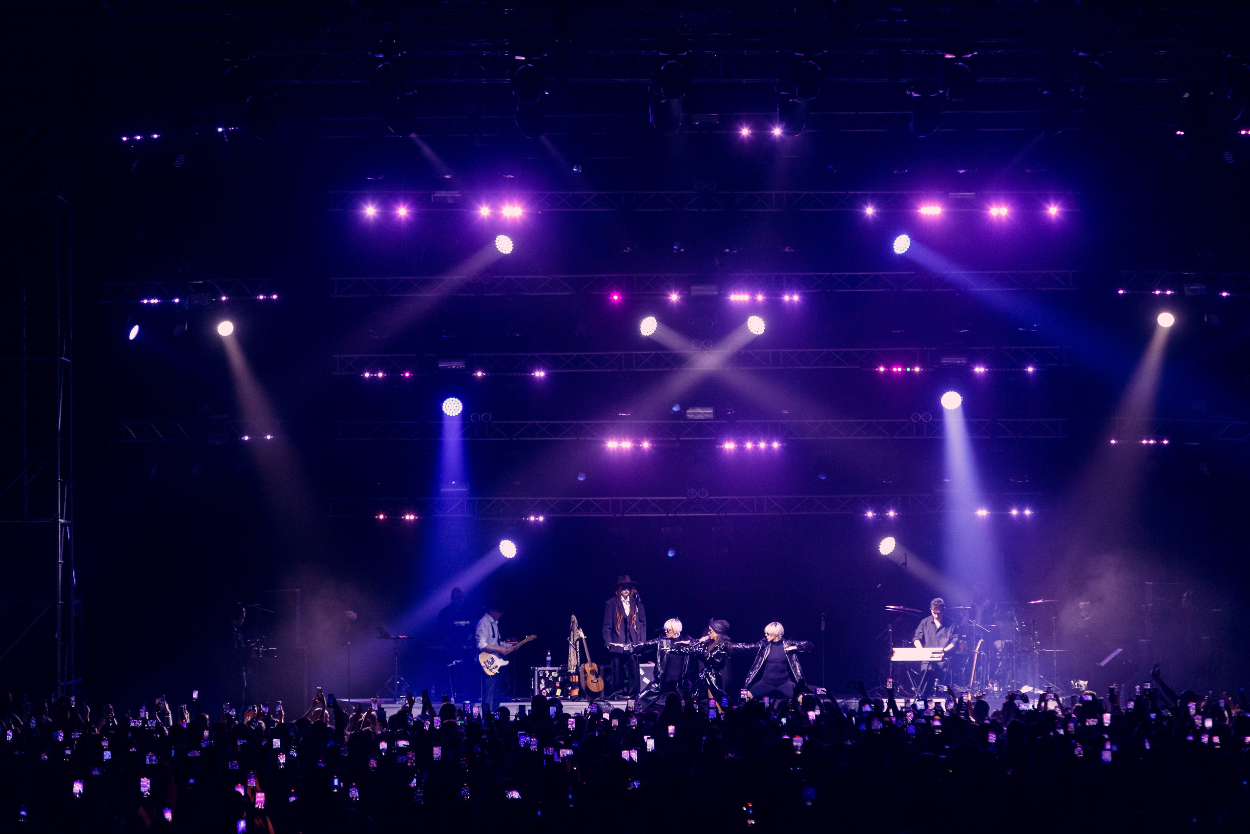 Fotos de una celebridad en un concierto. Fotógrafo de retrato, familia y reportajes en Valencia | España | Europa Vitalii Lumier