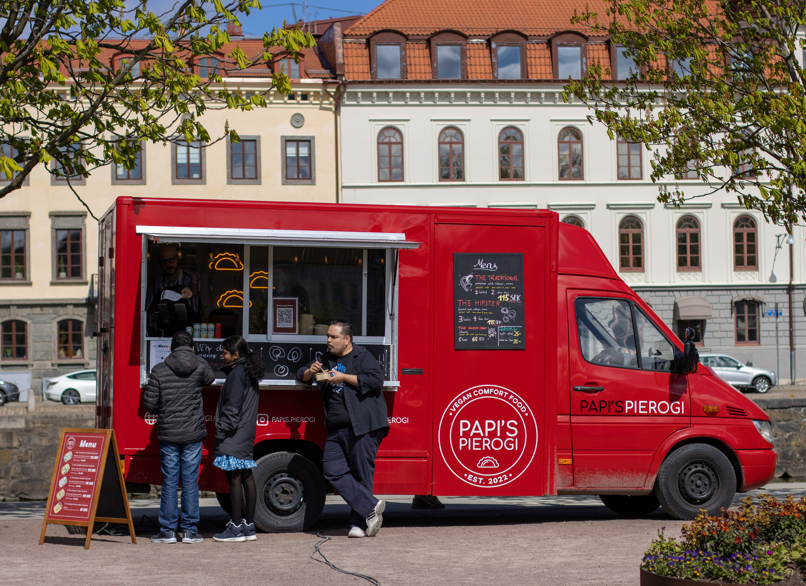 Papis Pierogi — vegan-comfort food. Photographer in Gothenburg Aleksandra Stroganova