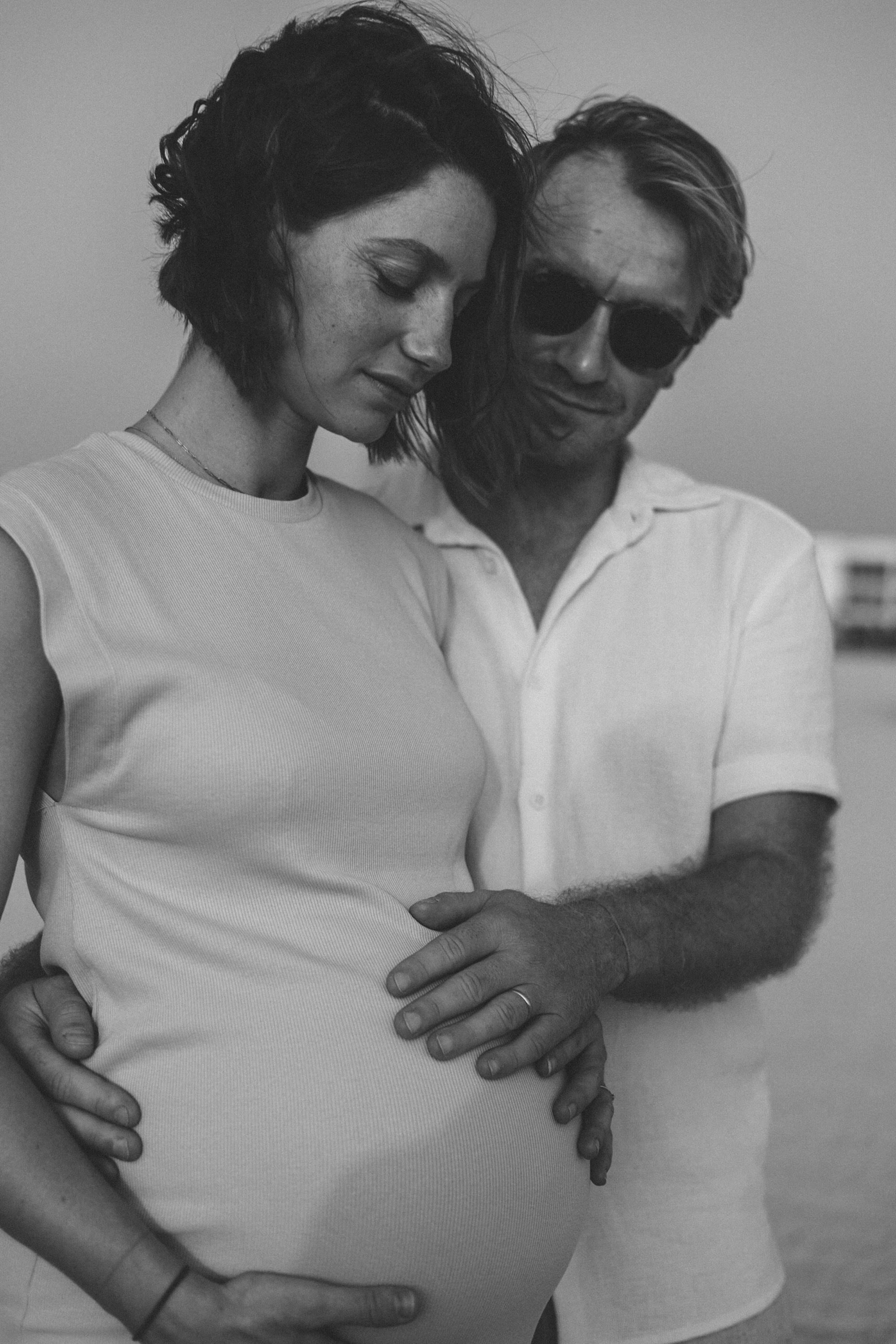 Maternity Session — Beach. Family Photographer in Dubai