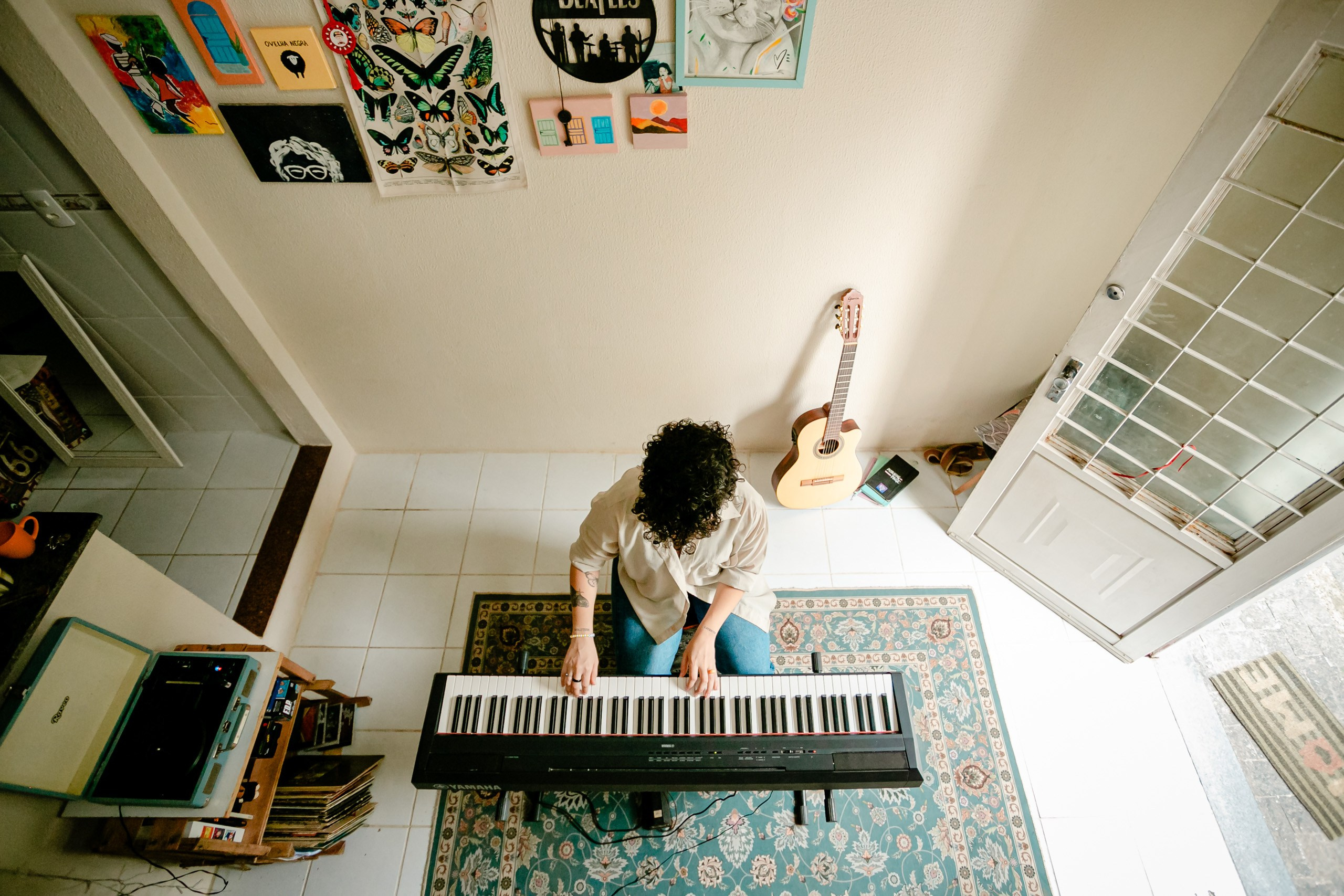 Ensaio fotográfico de cantora — Leticia Santos