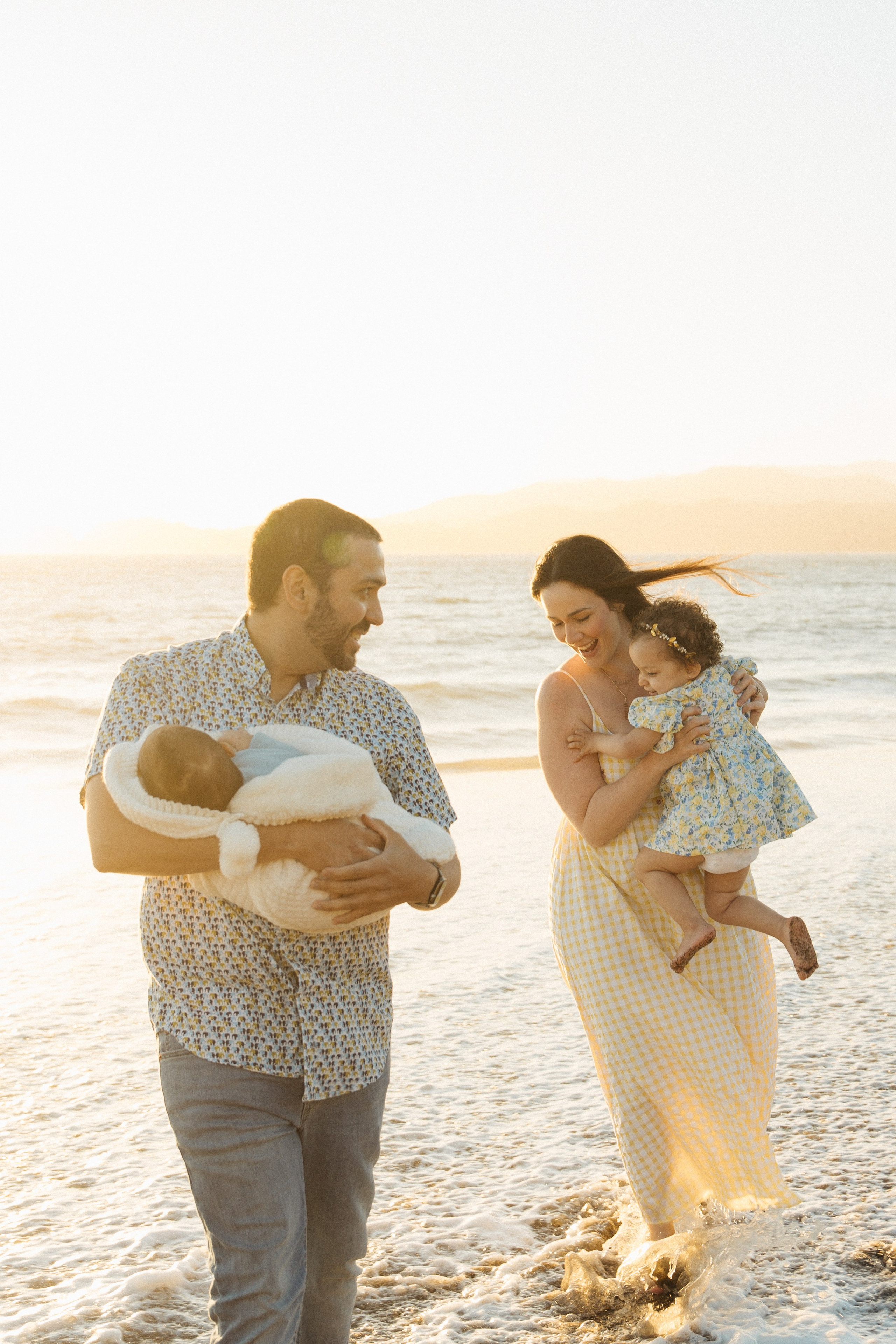 Bri’s growing family at Baker Beach. Soulo Photography | San Francisco Bay Area Based Photographer