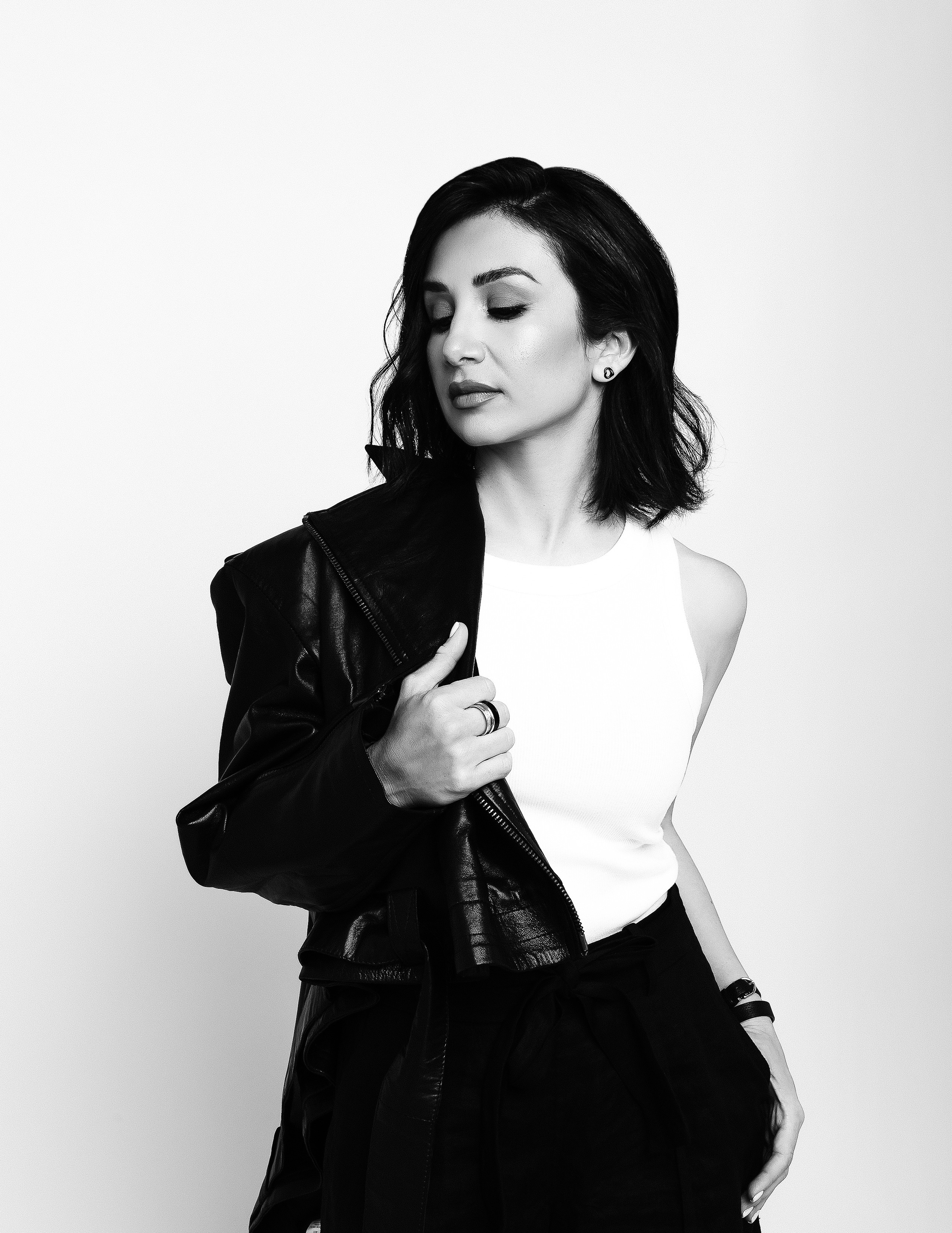 Portraits. Los Angeles maternity, boudoir and family photographer