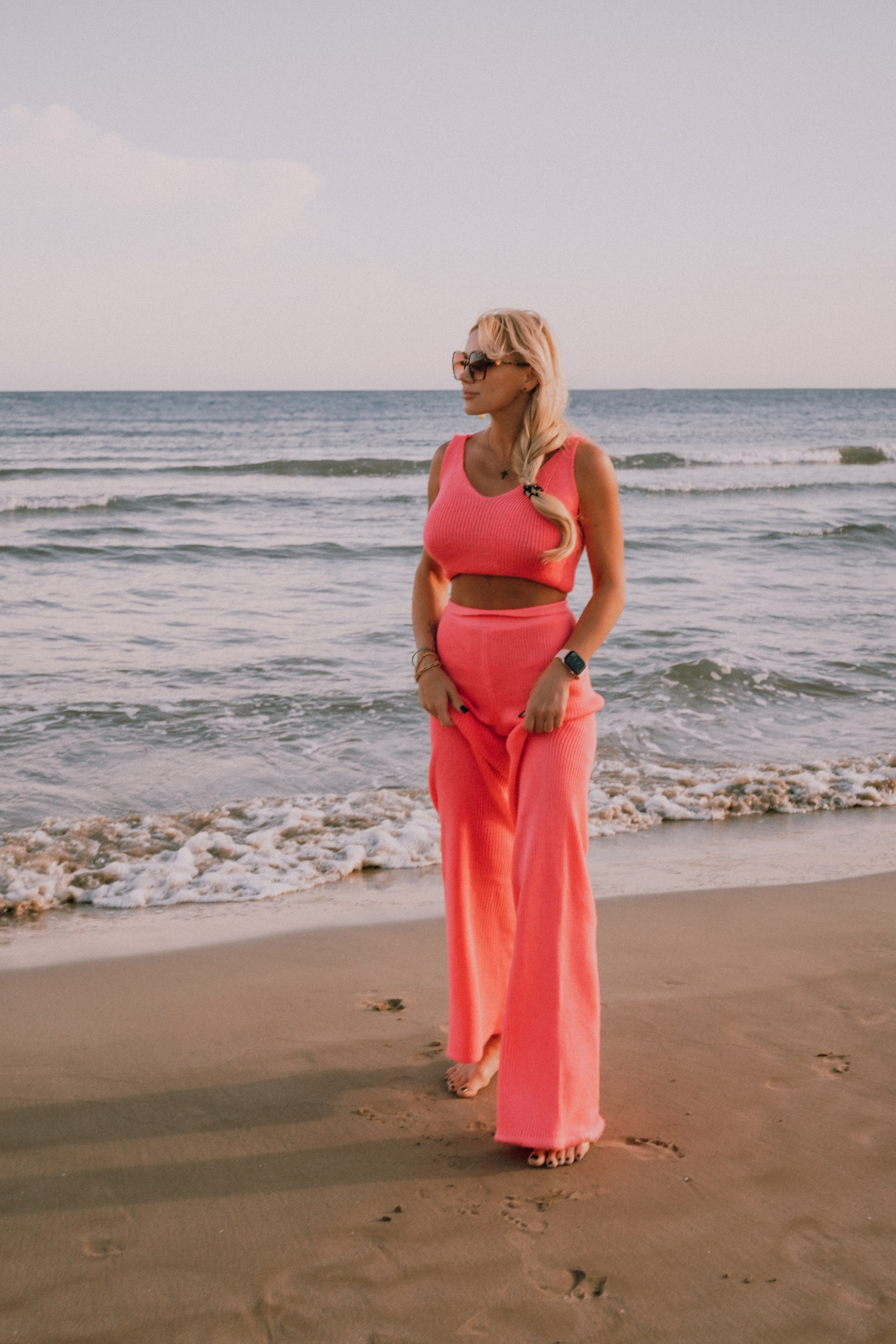 Sesión individual en la playa. Fotografía profesional en Calafell - Elena Medvedeva