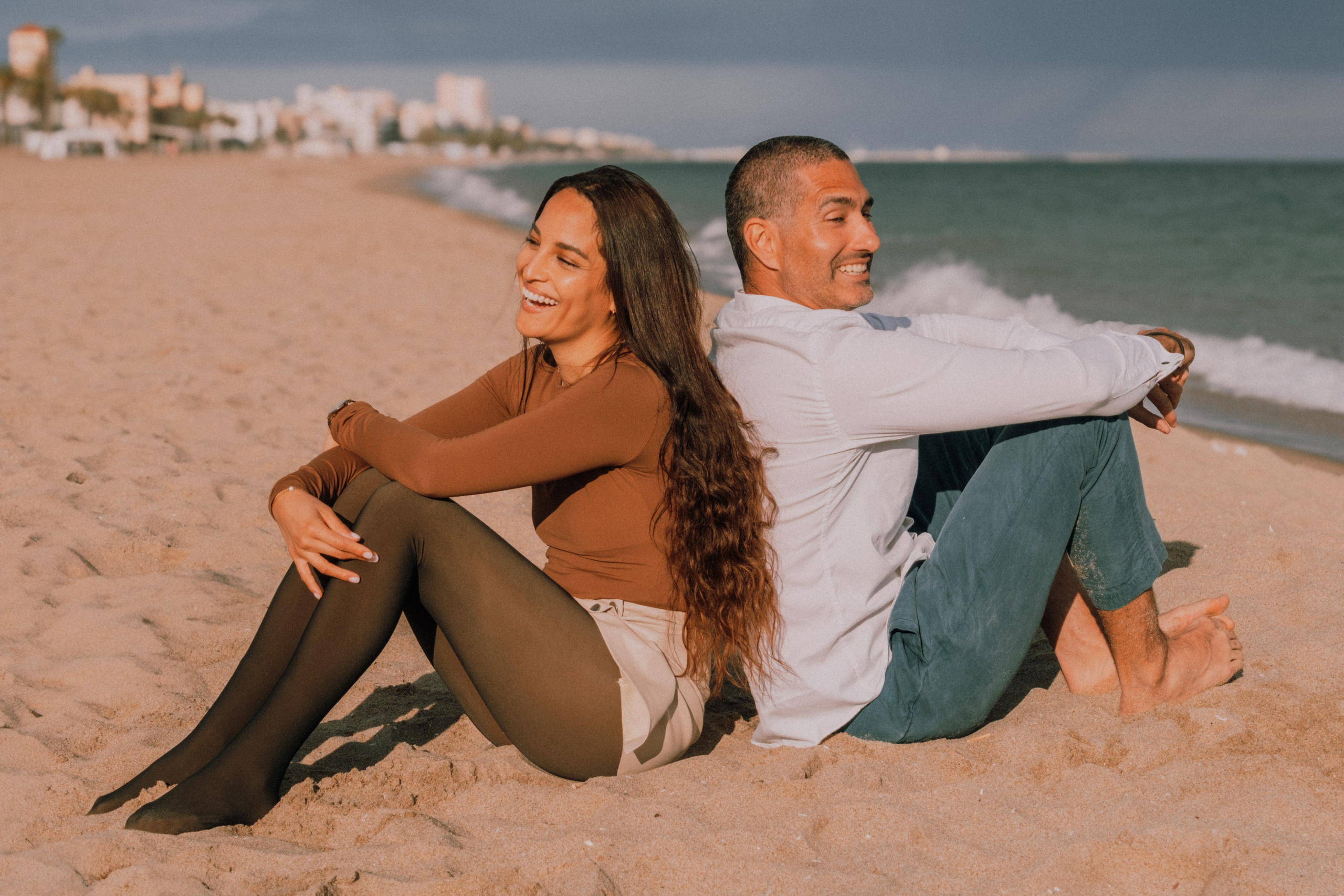 Sesión familiar en la playa. Fotografía profesional en Calafell - Elena Medvedeva