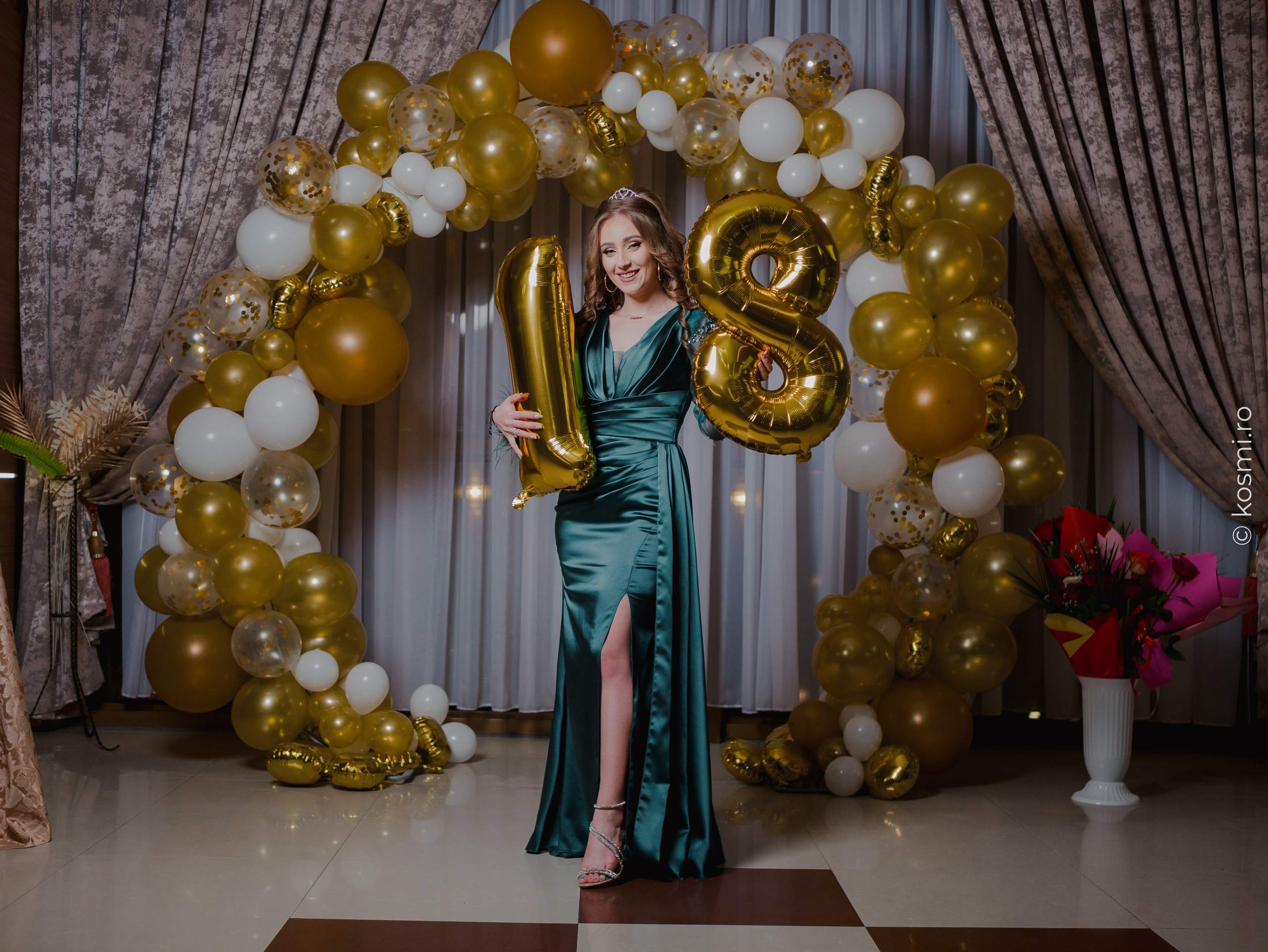 Majorat Andreea. Kosmi