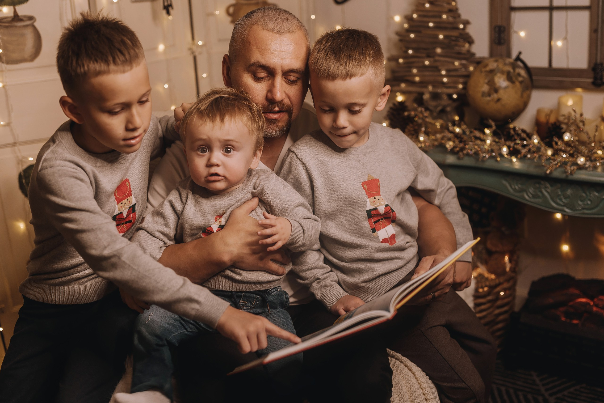 26.11.2023 Christmas Photoshoot. Wedding family event photographer in Chicago Nick Yushevich