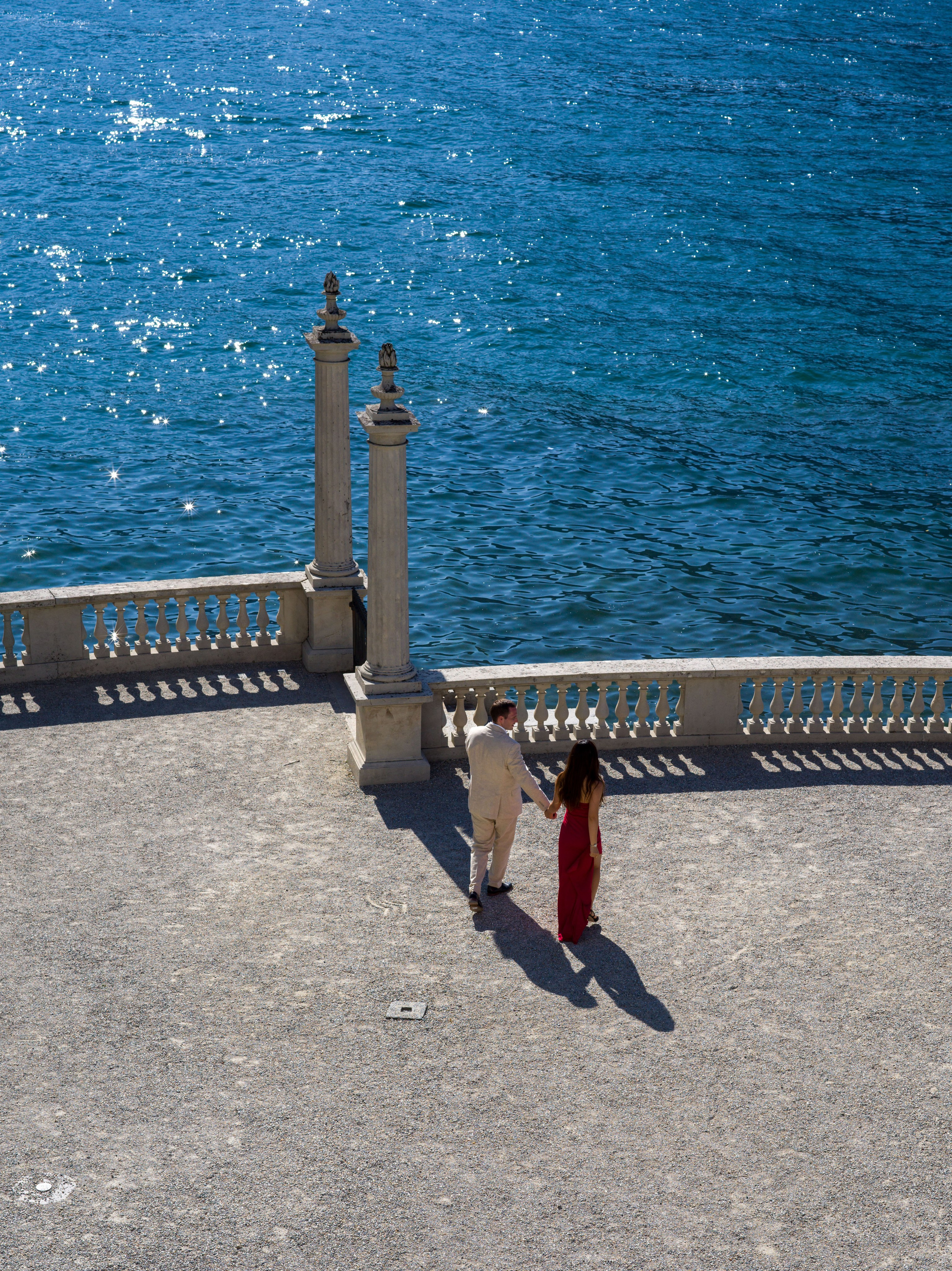 Villa Melzi proposal shoot — romantic couple in Bellagio, Lake Como.