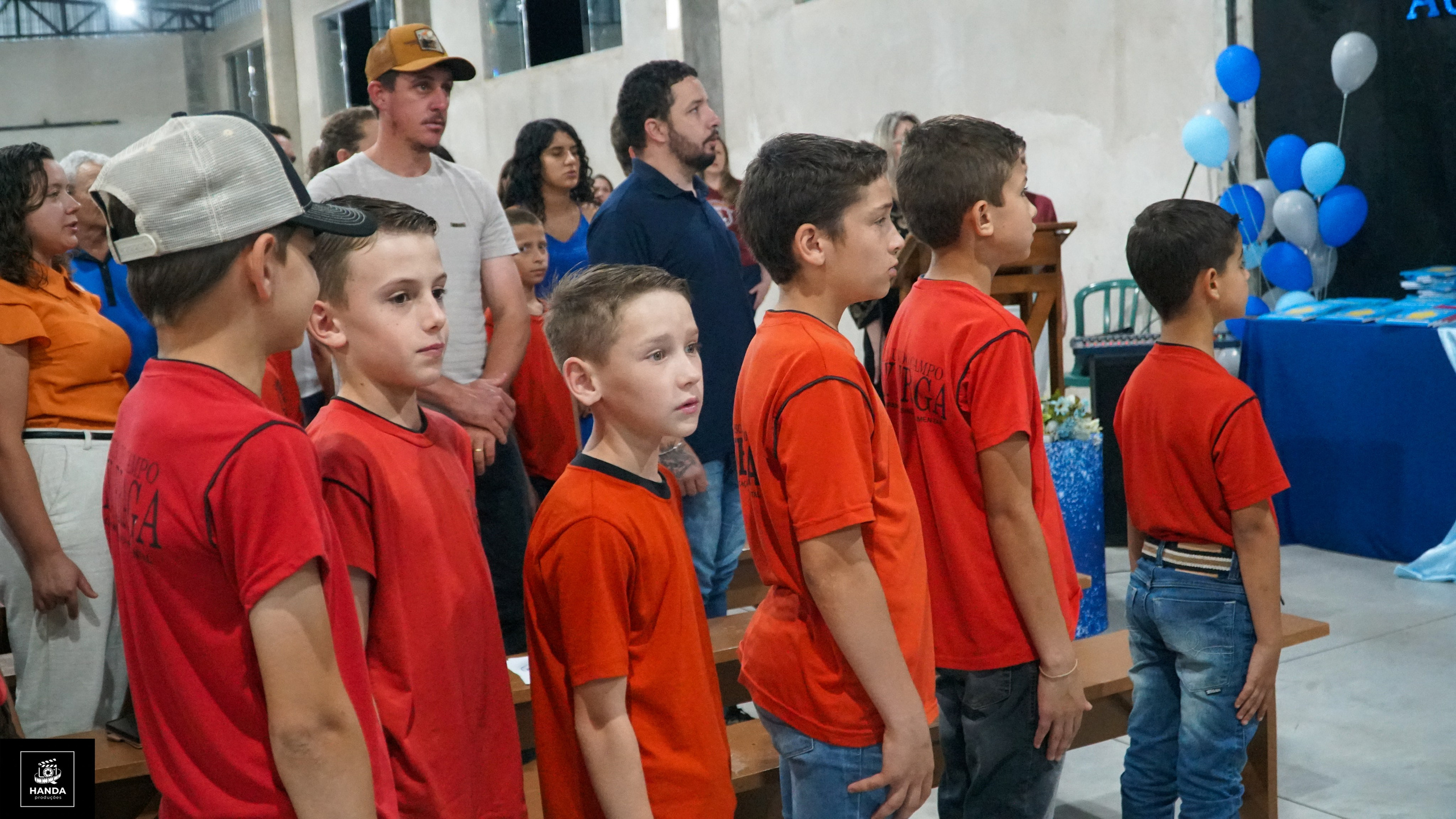 Noite autógrafos colégio Aurélio Buarque de Holanda. Handa Produções