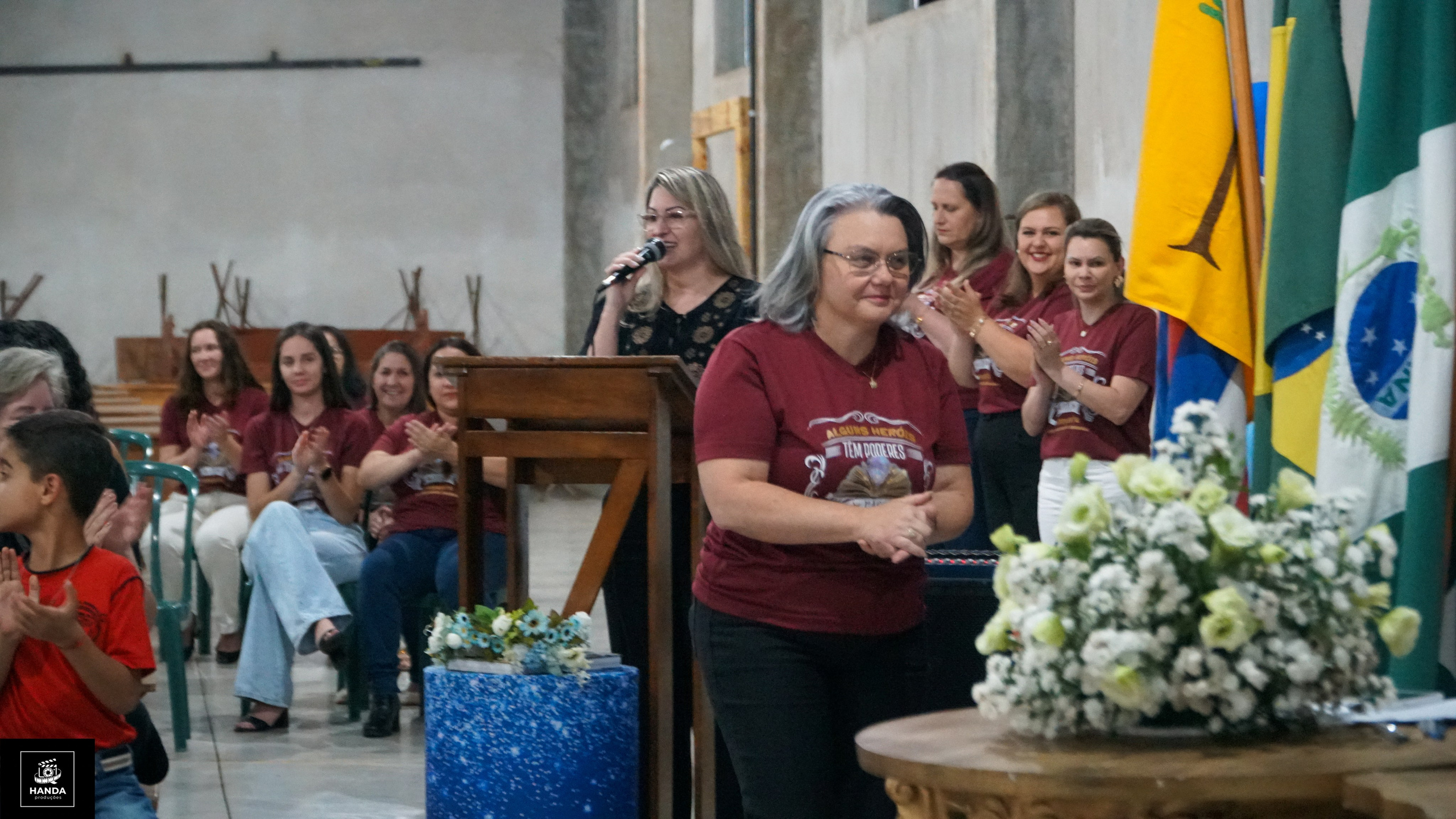 Noite autógrafos colégio Aurélio Buarque de Holanda. Handa Produções