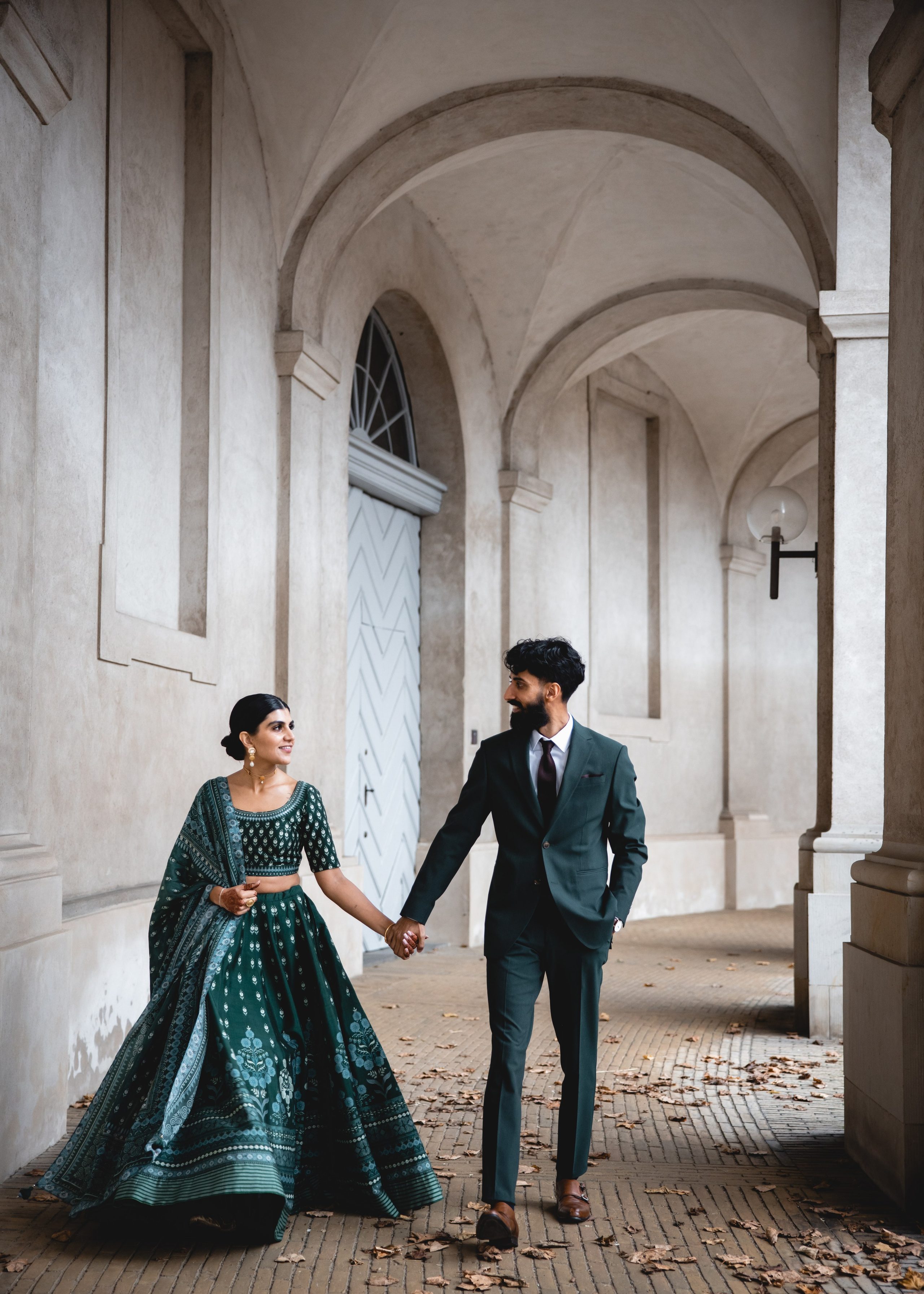 Indian style. Professional wedding photographer in Copenhagen, Denmark — Julia Byron
