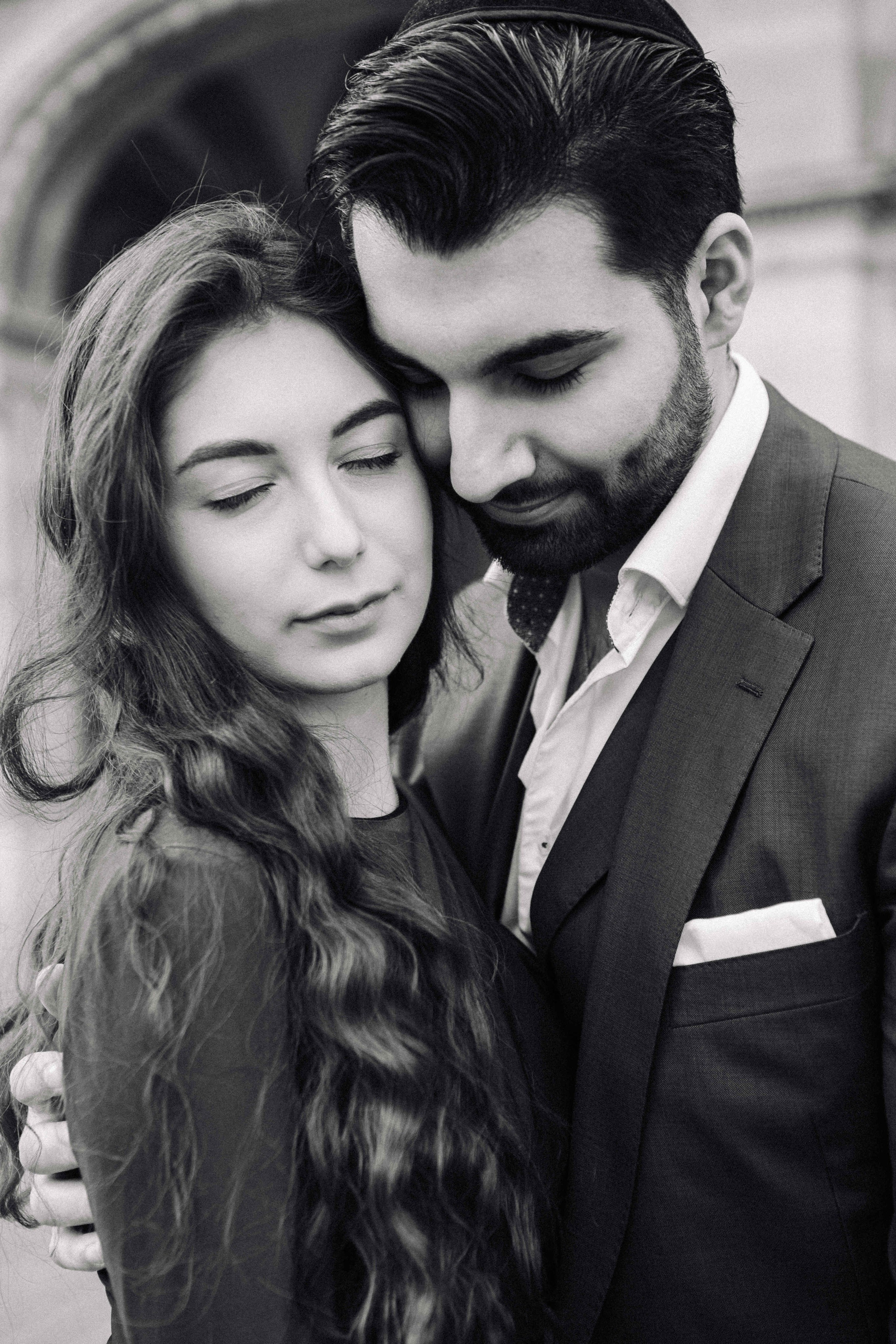 A LOVE STORY IN VIENNA. PHOTOGRAPHER IN ISRAEL