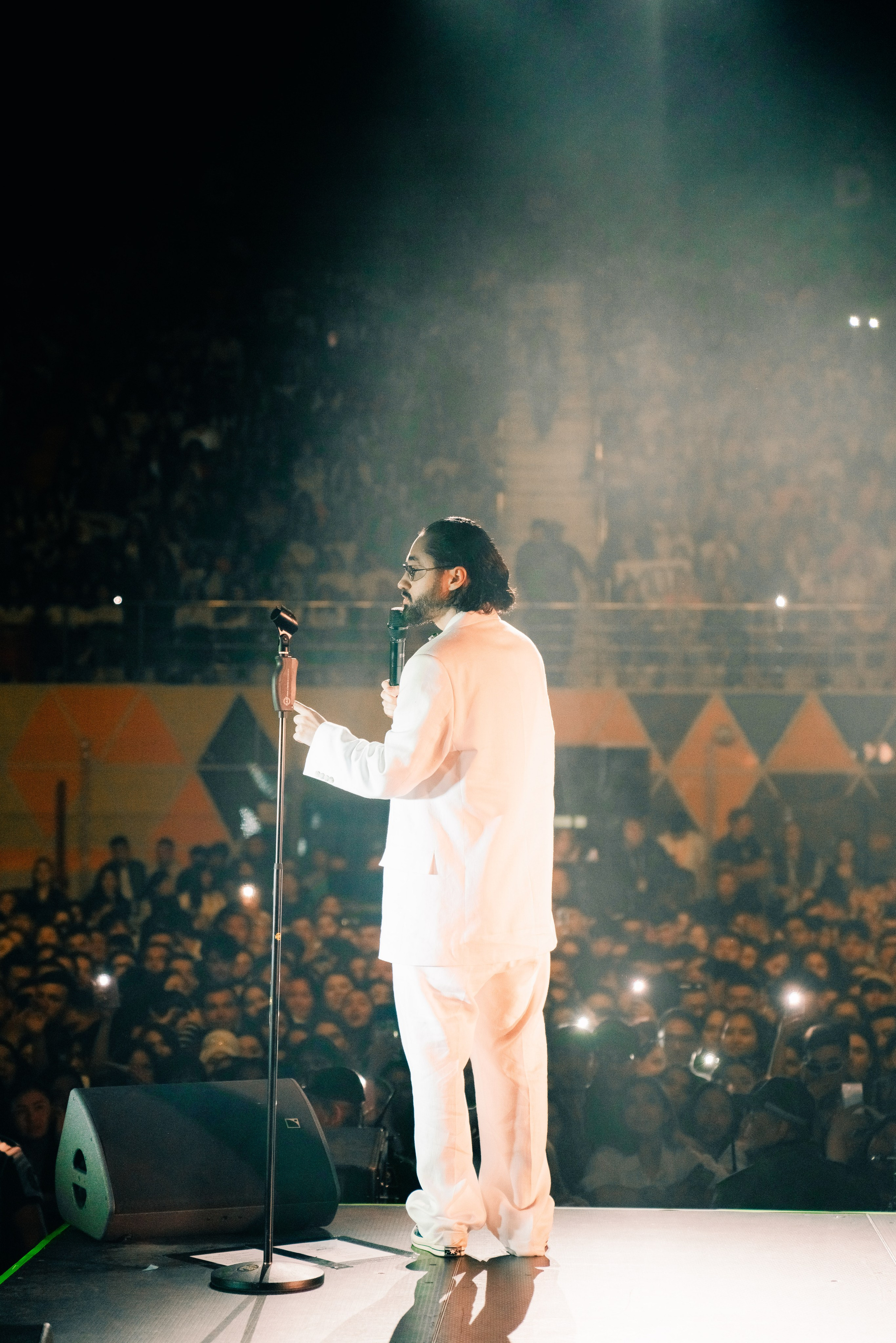 Репортажная съемка выступления артиста МОТ. Фотограф в Узбекистане и Самарканде Джасур Марупов