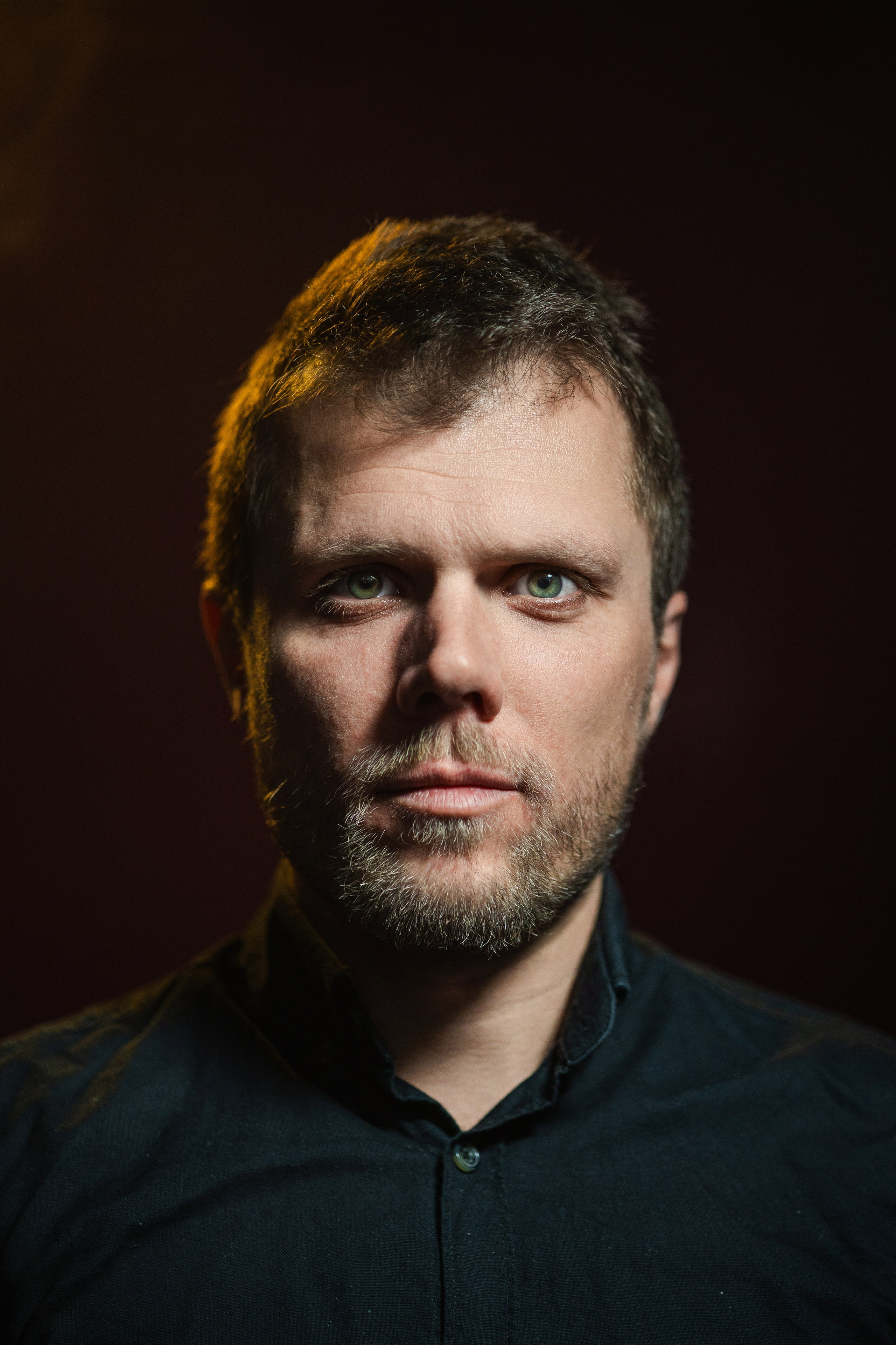 Dan Murzea. Daniel Cioc - Fotograf profesionist în București, specializat în evenimente, nunta, botez, corporate, portret și boudoir