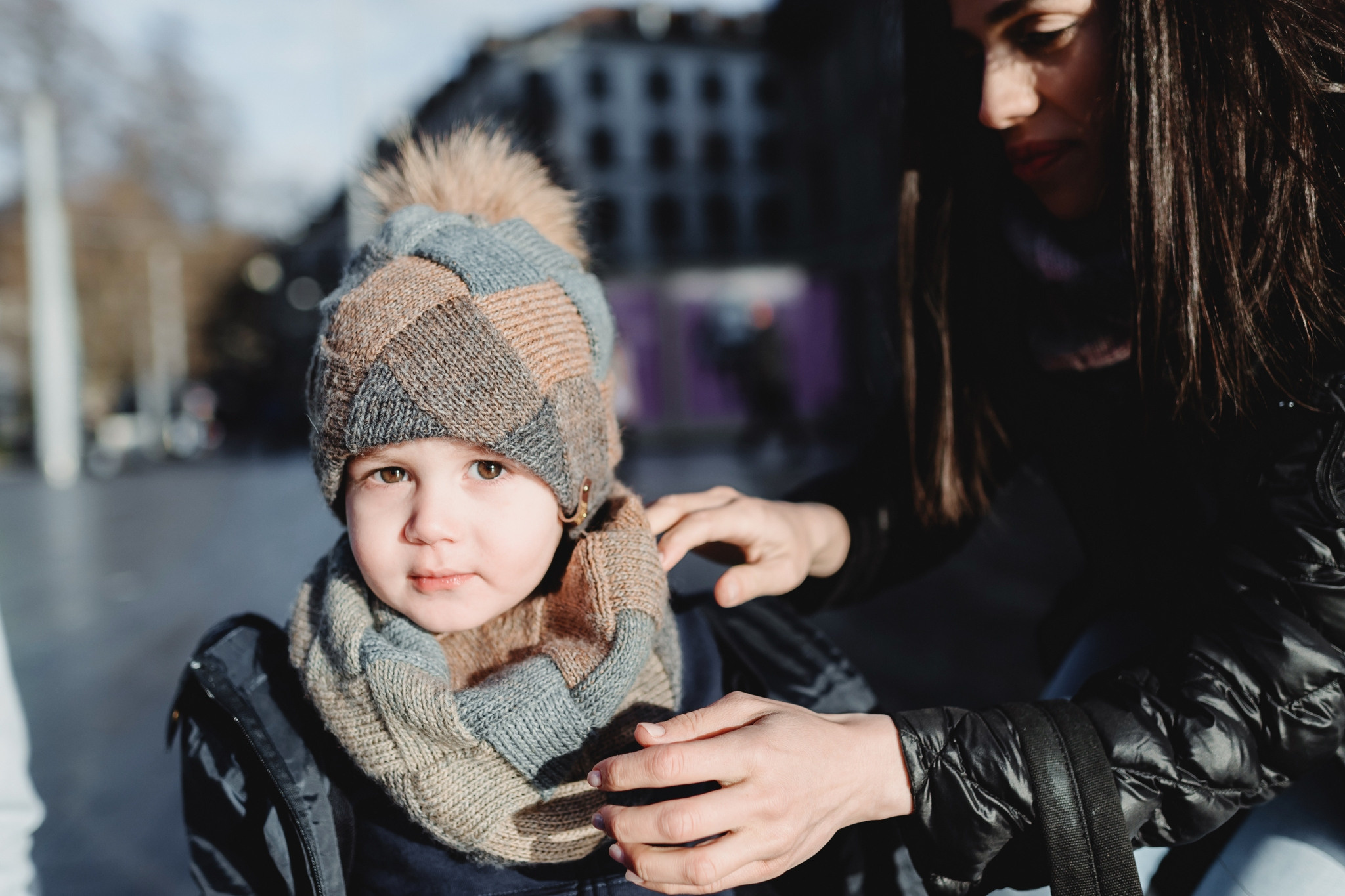 SABINA, NEBOJSA, PHILIPP AND KEMRAN | CHRISTMAS FAMILY PHOTOSHOOT | ZÜRICH. HOME