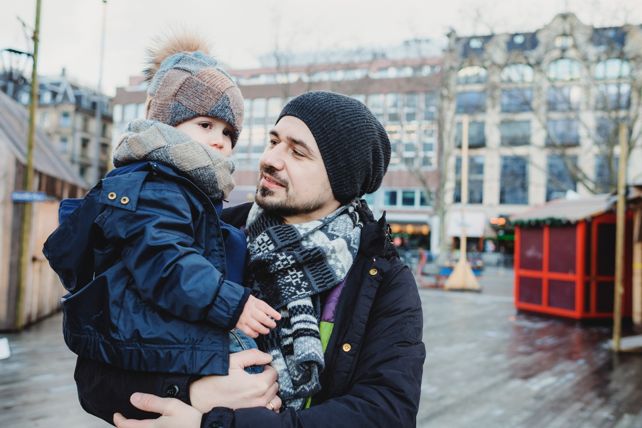 SABINA, NEBOJSA, PHILIPP AND KEMRAN | CHRISTMAS FAMILY PHOTOSHOOT | ZÜRICH. HOME