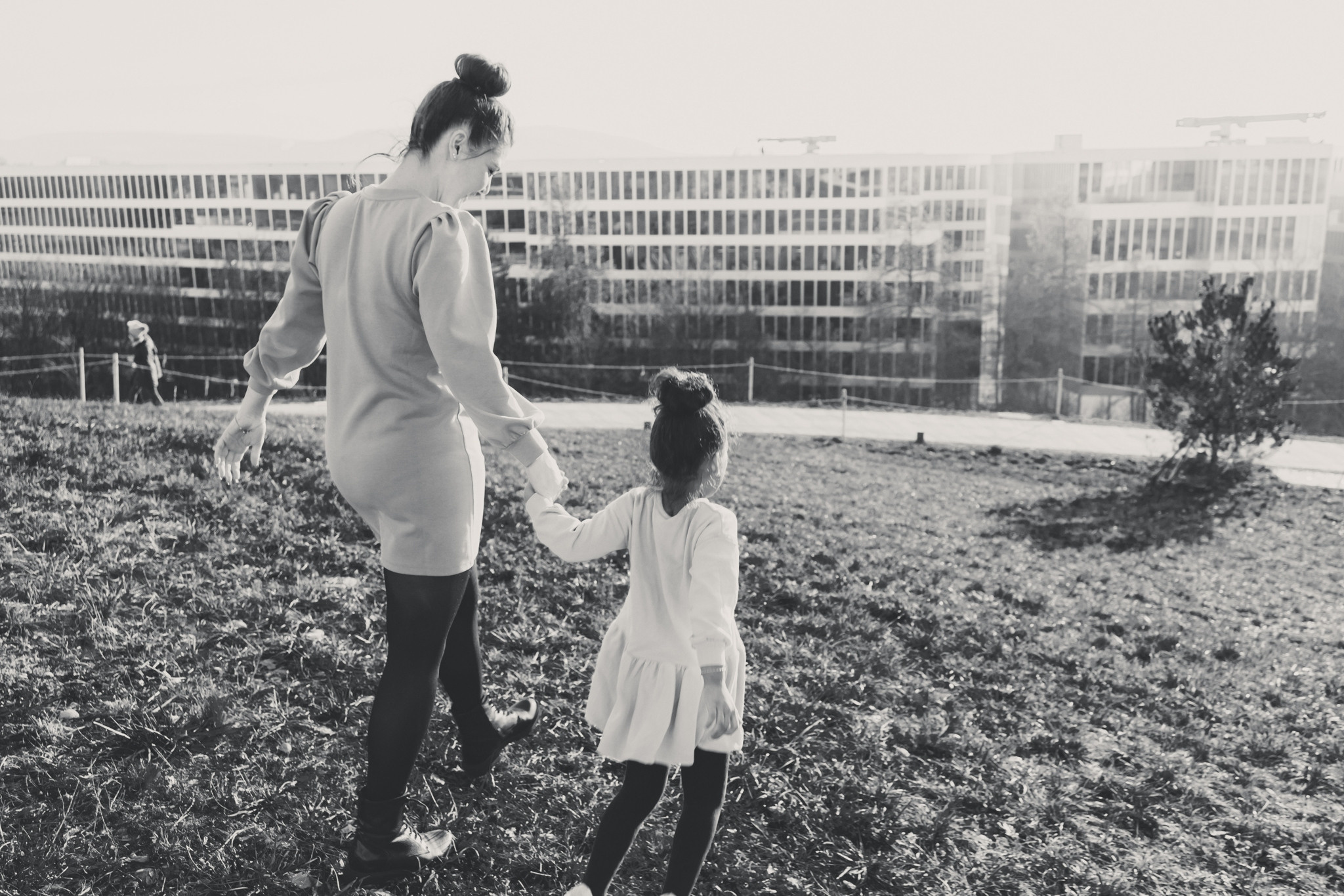 JESSICA AND MIA | FAMILY PHOTOSHOOT | ZÜRICH. HOME