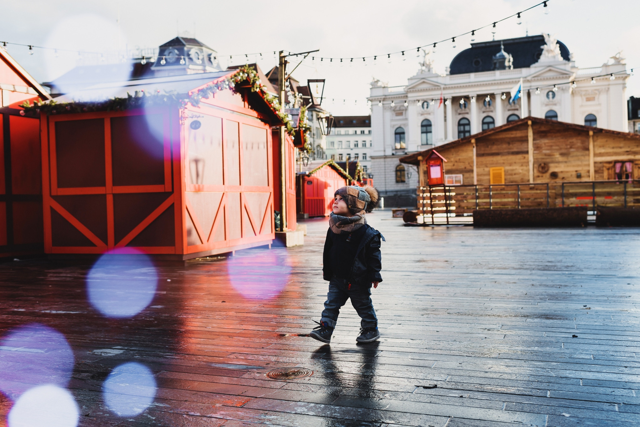 SABINA, NEBOJSA, PHILIPP AND KEMRAN | CHRISTMAS FAMILY PHOTOSHOOT | ZÜRICH. HOME