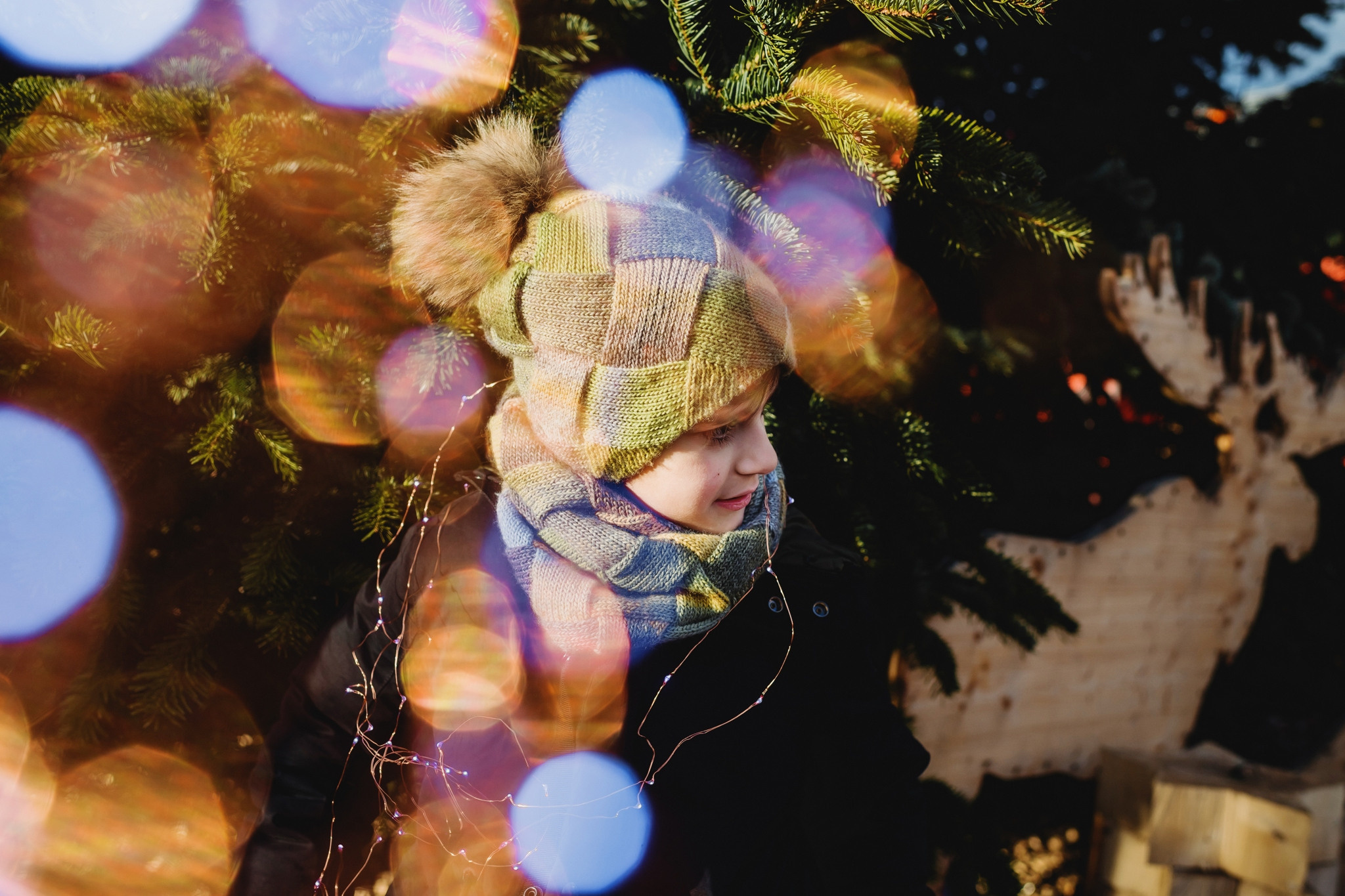 SABINA, NEBOJSA, PHILIPP AND KEMRAN | CHRISTMAS FAMILY PHOTOSHOOT | ZÜRICH. HOME