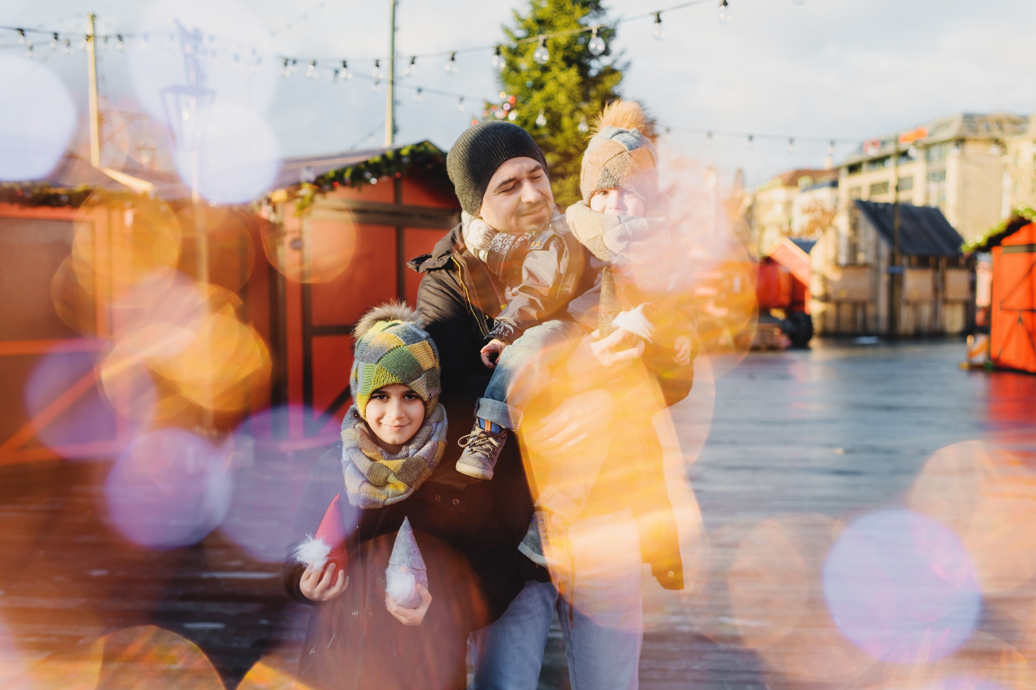 SABINA, NEBOJSA, PHILIPP AND KEMRAN | CHRISTMAS FAMILY PHOTOSHOOT | ZÜRICH. HOME