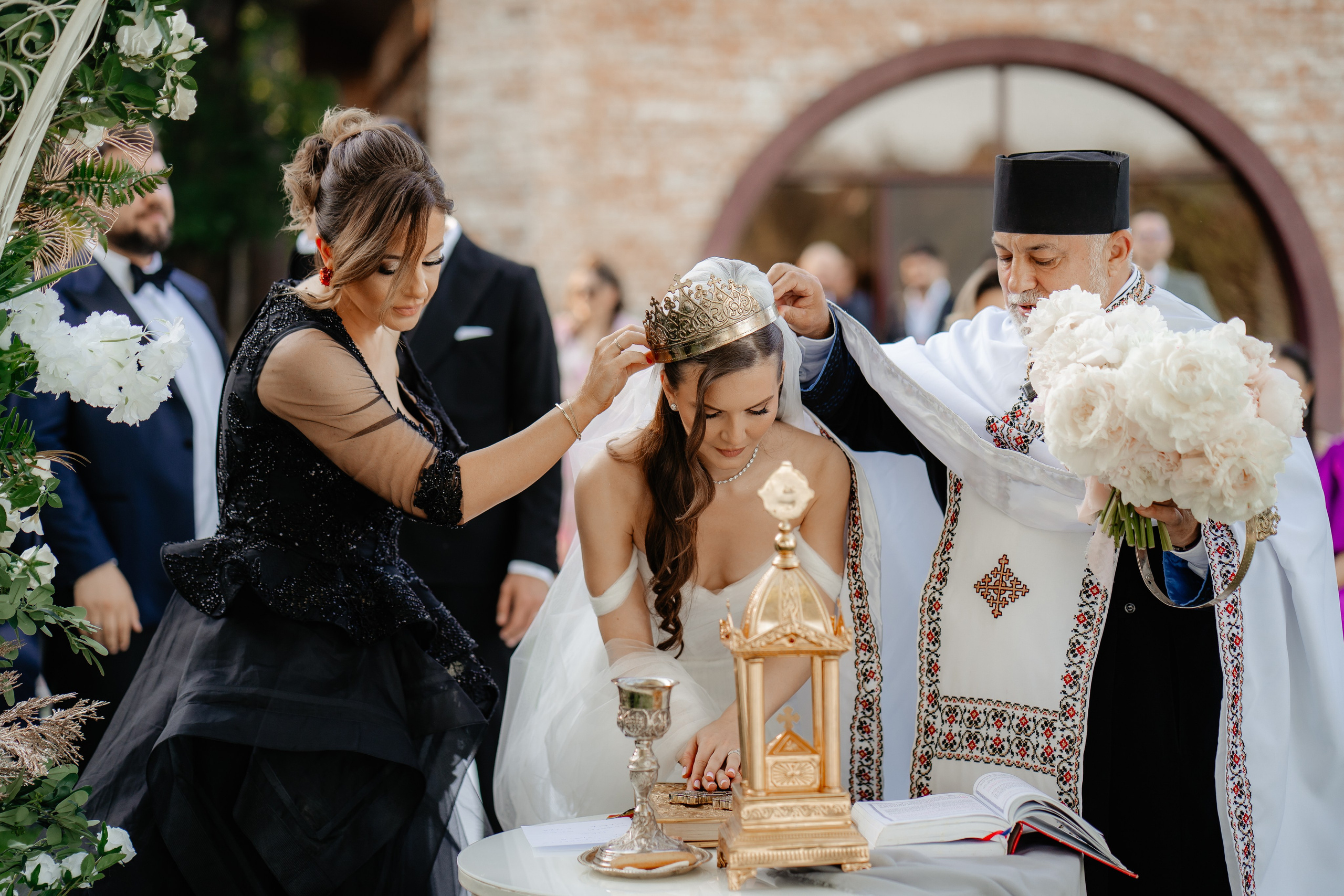 Nunta Ana si Andrei — Love story de Mai. Fotografi de nunta in Bucuresti, Iulia si Stefan Ovidiu