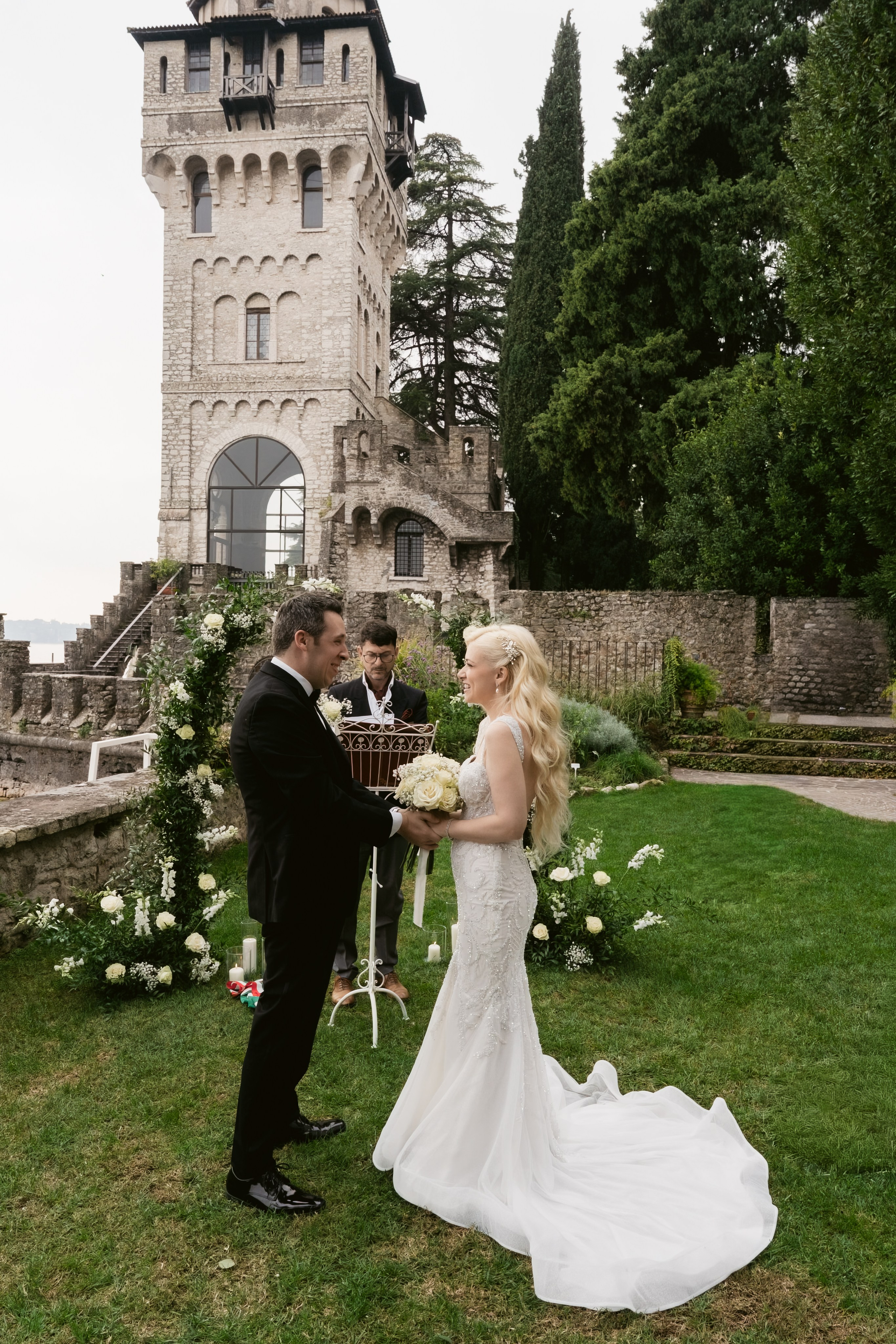 LINDSEY AND ROBERT _LAKE GARDA. PHOTOGRAPHER IN ITALY