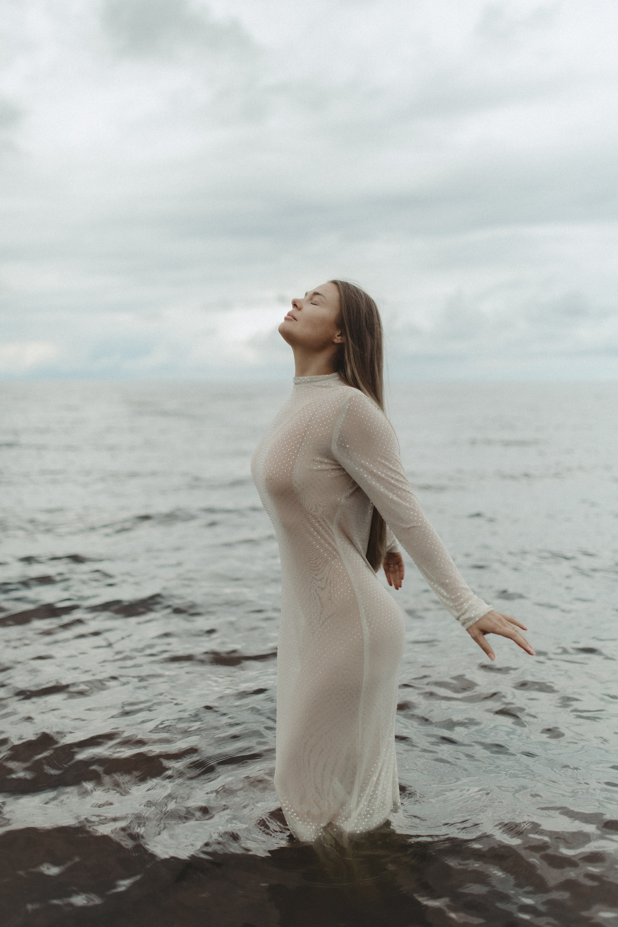 Marta. Wedding and Portrait Photographer Evie Moon