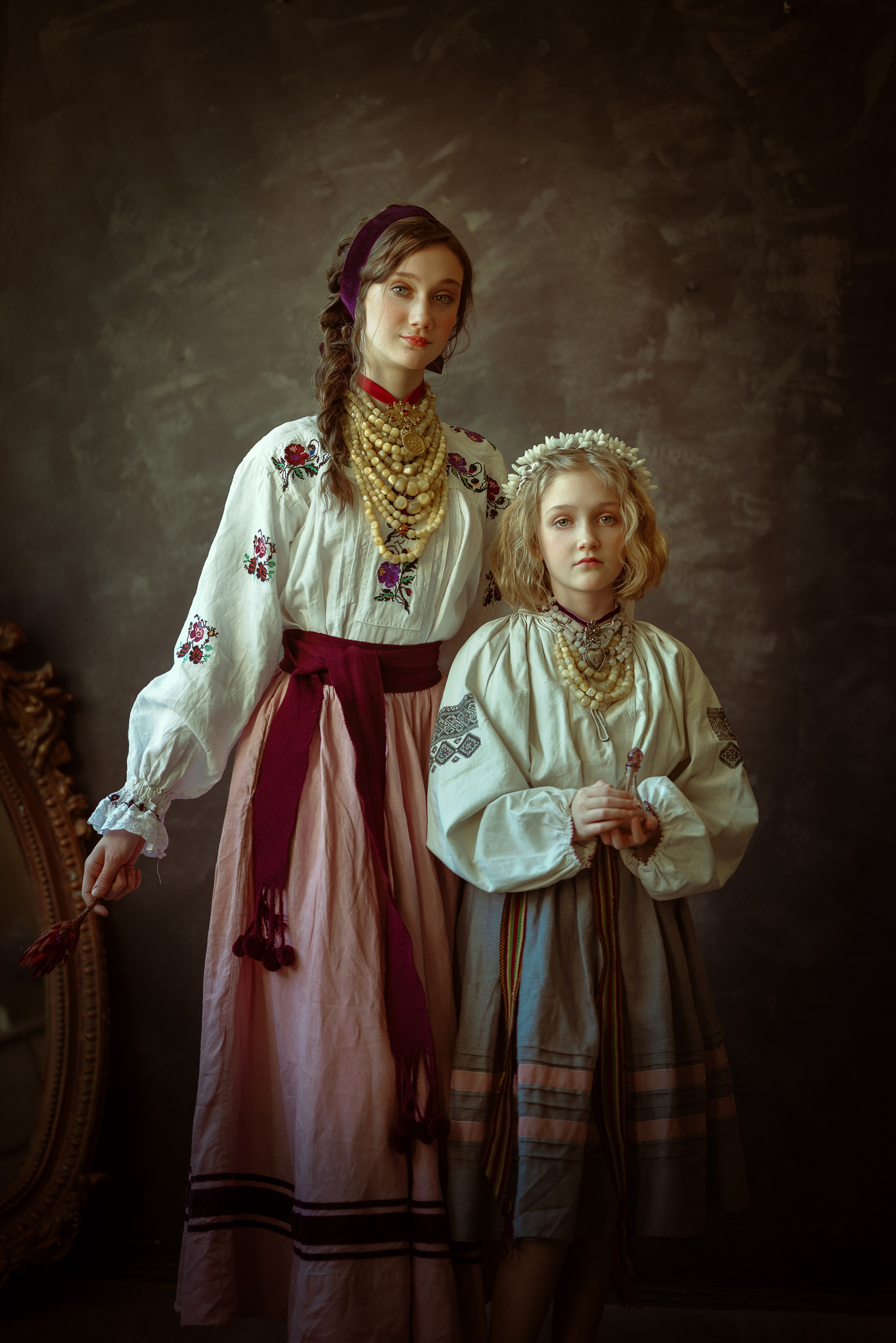 Dasha & Sofia. Victoria Lyubchenko — fine art photography in Bismarck, ND