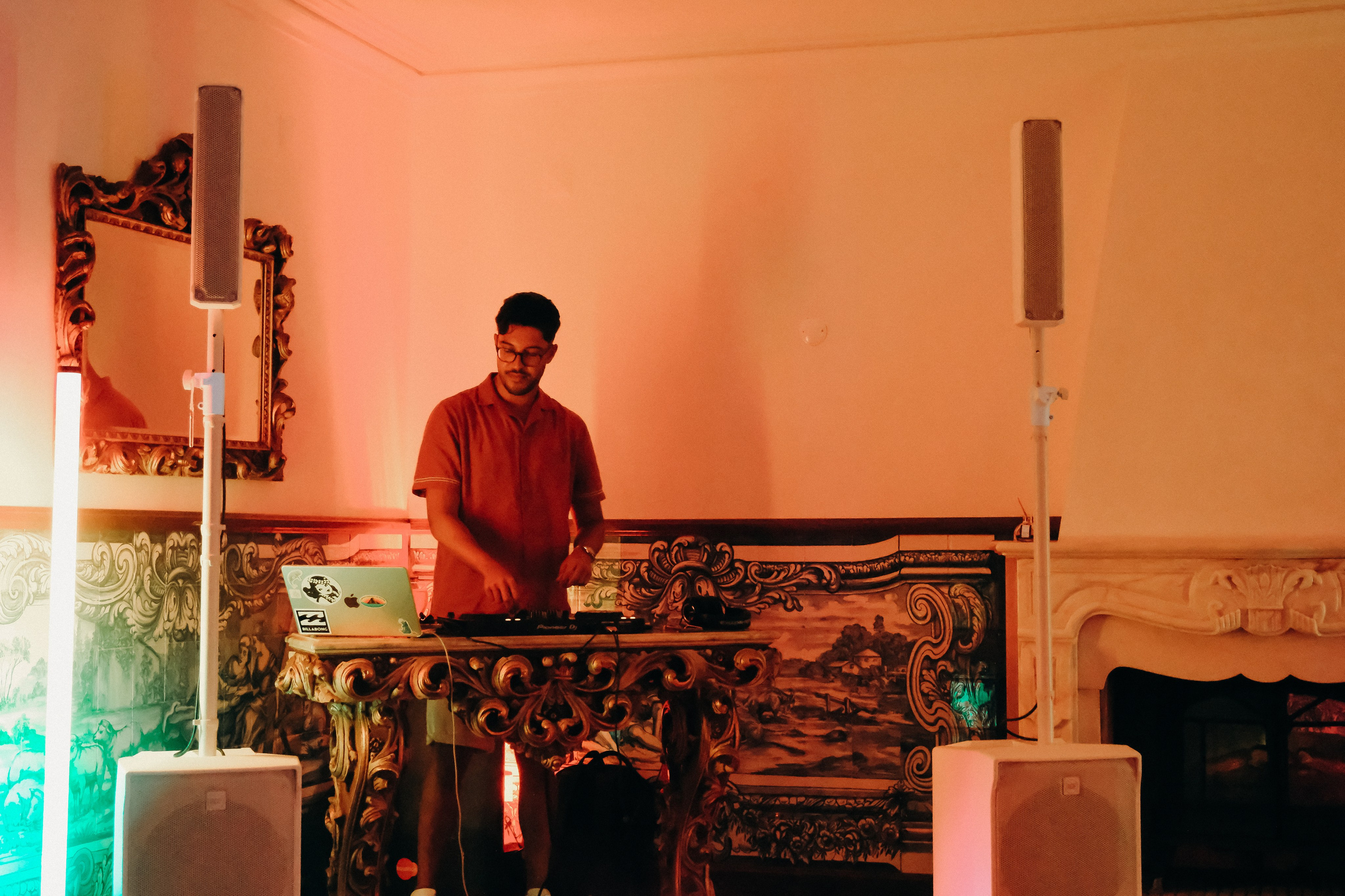 Pool party in  High Villa.  Cascais Sintra Lisbon. Валерія Сичова. Сімейний та репортажний фотограф в Португаліі