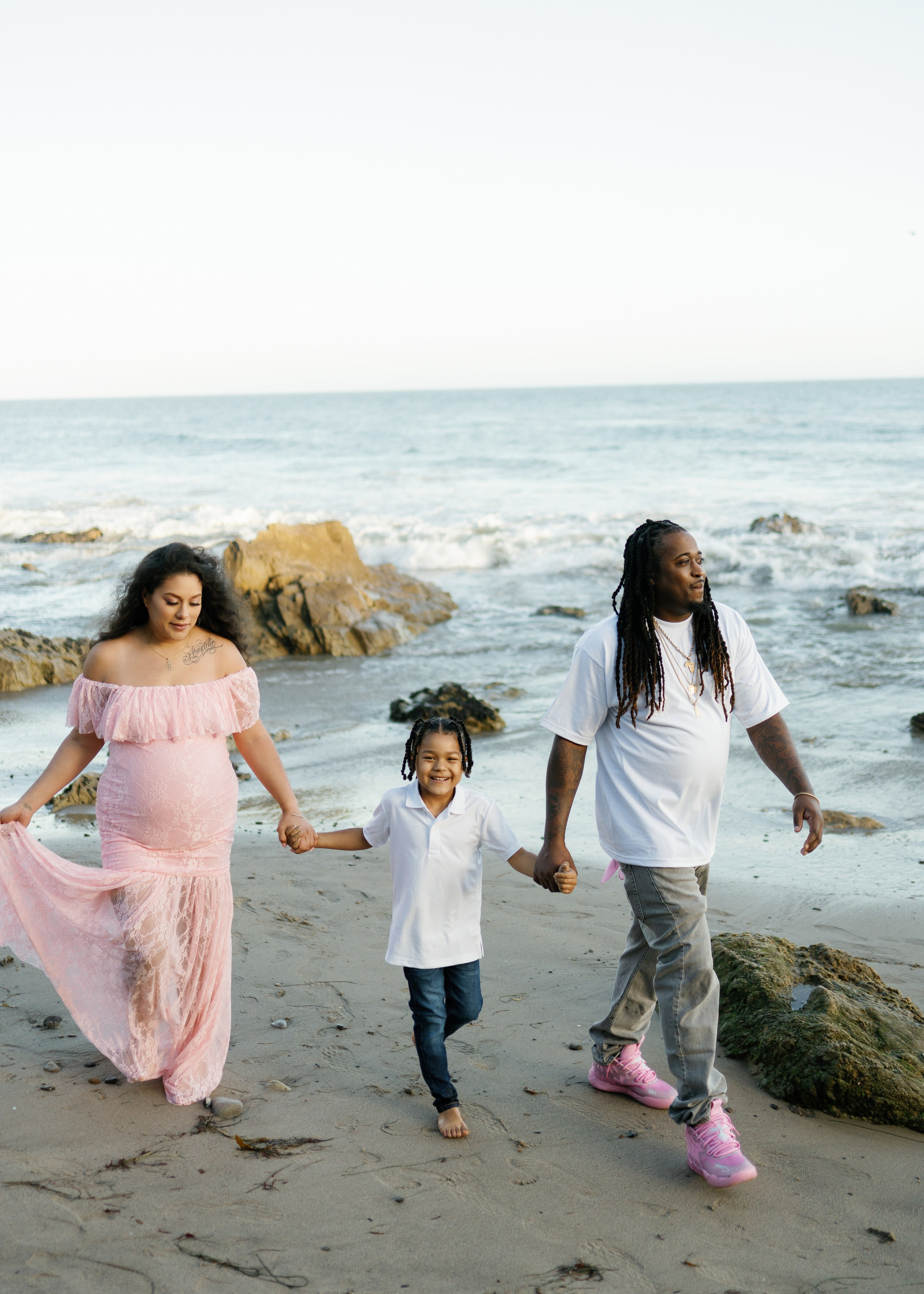 El Matador Beach Maternity Session. Wedding Photography & Videography Team in California, Los Angeles, San Francisco, San Diego and Travel