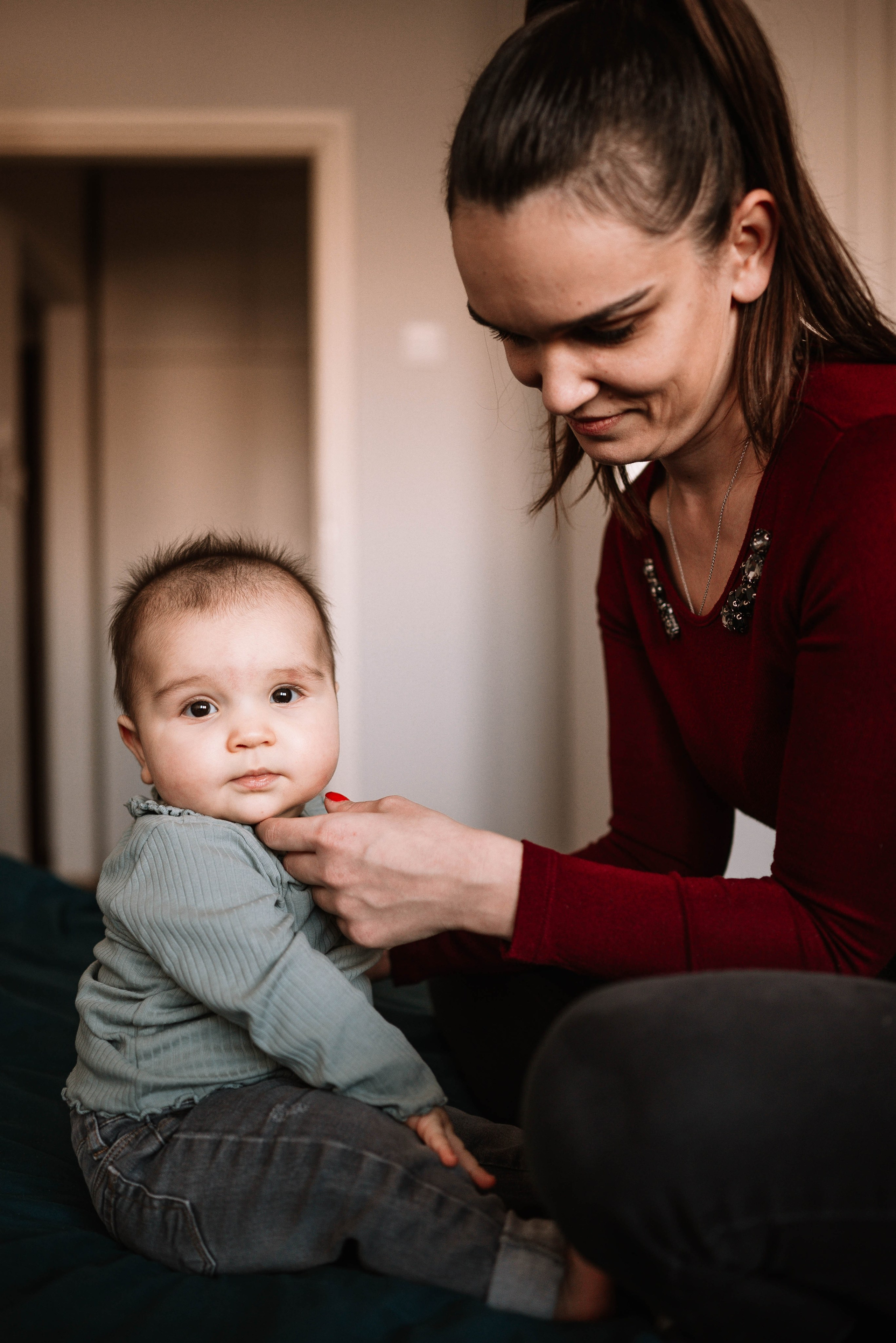 Lana - fotografisanje bebe kod kuće. Dečiji i porodični fotograf