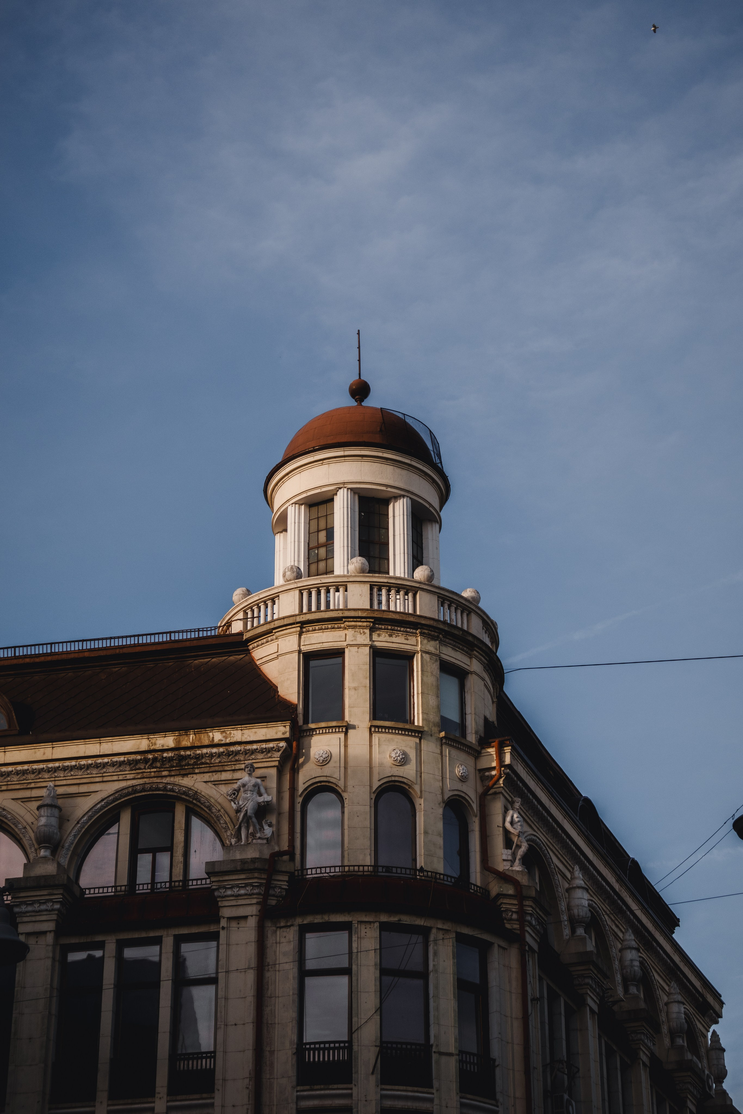 Bucharest. Дизайнер и Фотограф в Кишинёве Бусуйок Станислав