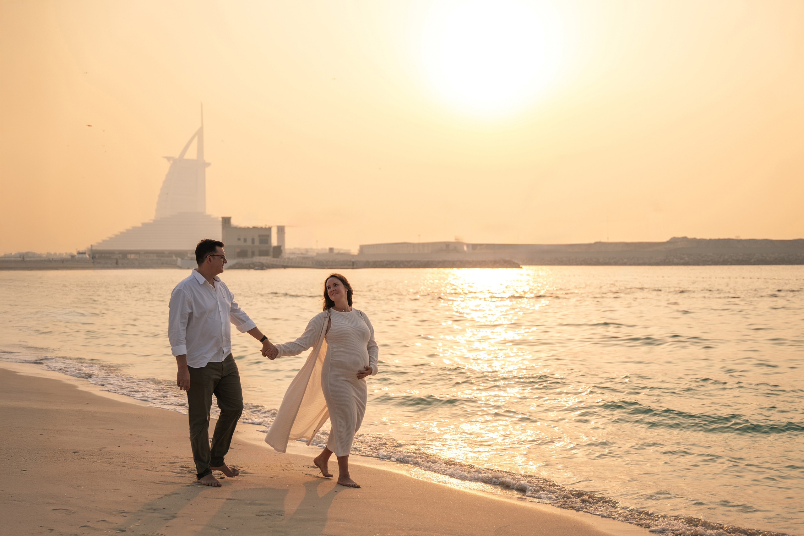 Beach sunset. Angela Iakovleva — Family Photographer in Dubai