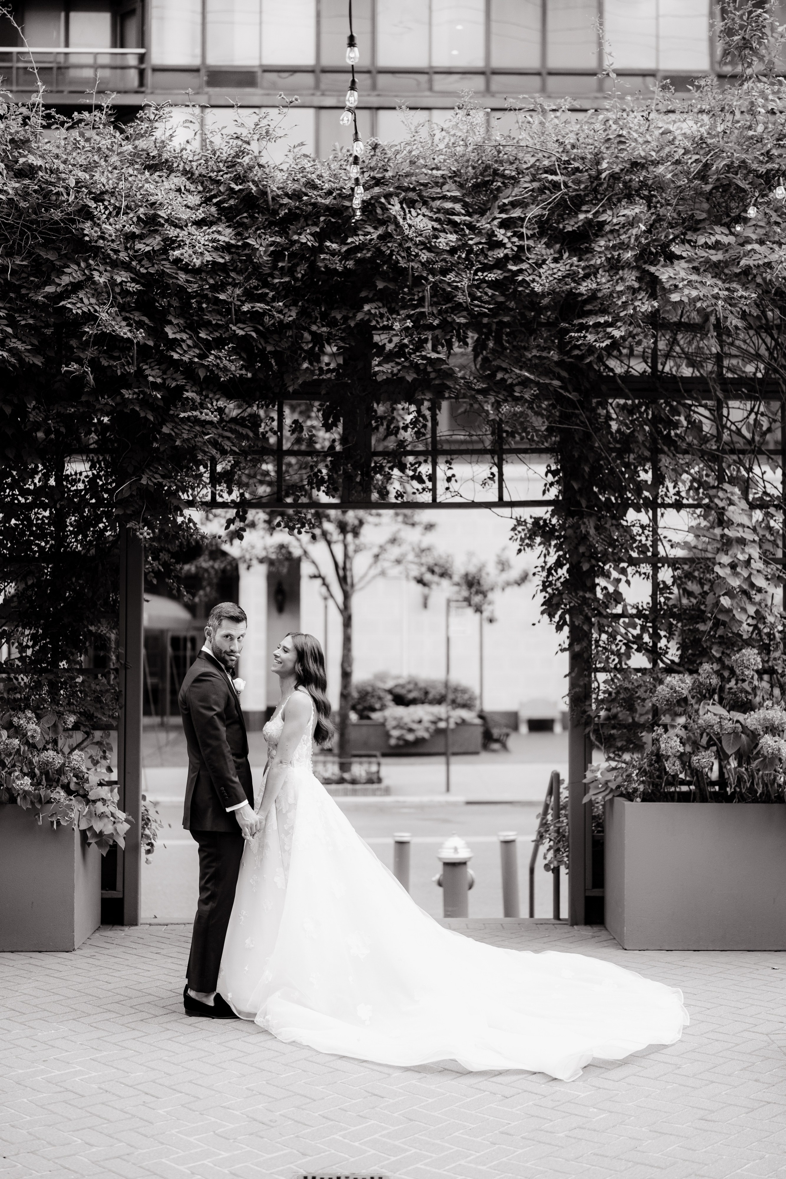 Kelsey and Scott’s Grand Jewish Wedding at Guastavino’s. Wedding photographer and videographer New York | New Jersey