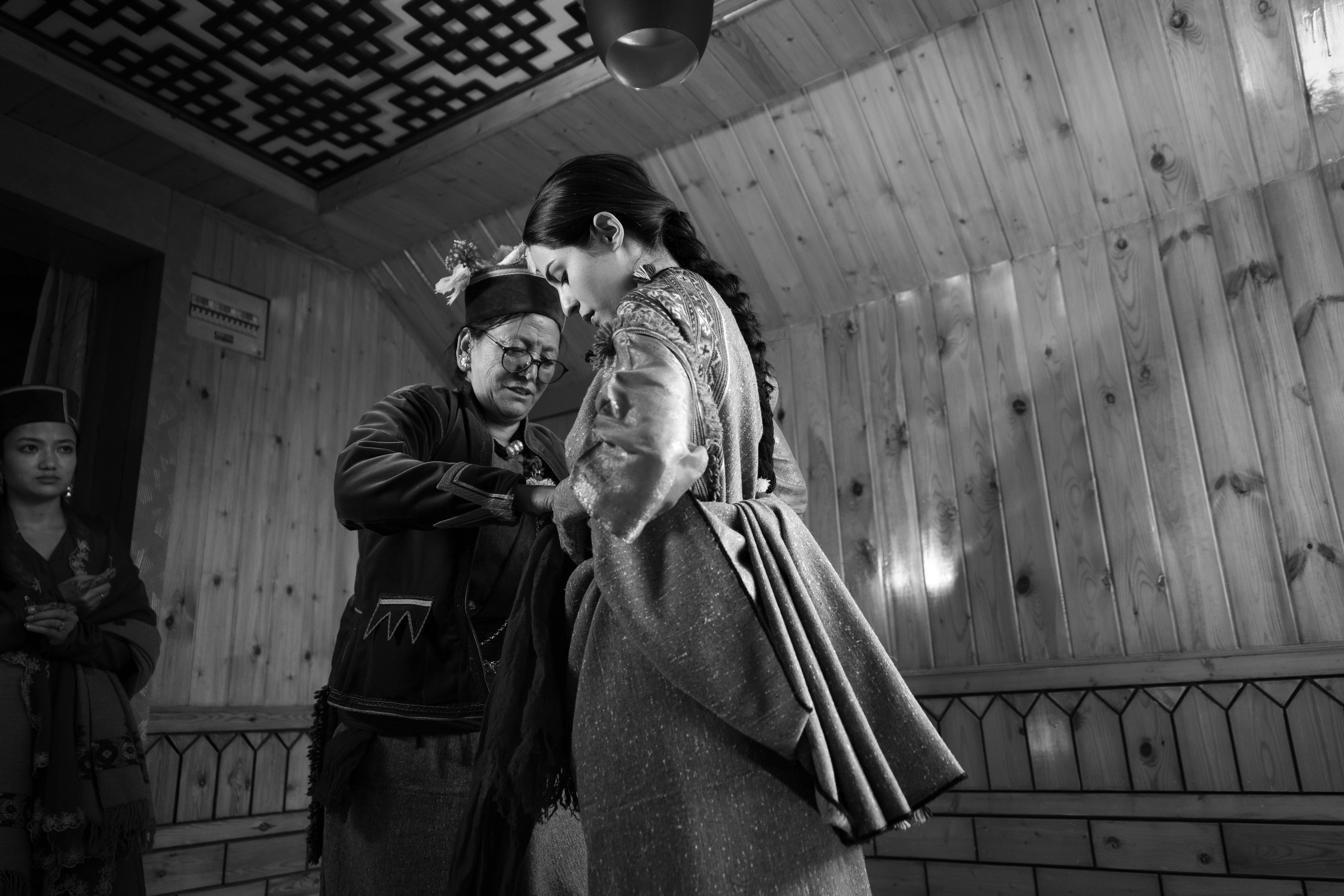 Arti & Akshay. Wedding and Family photographer in india