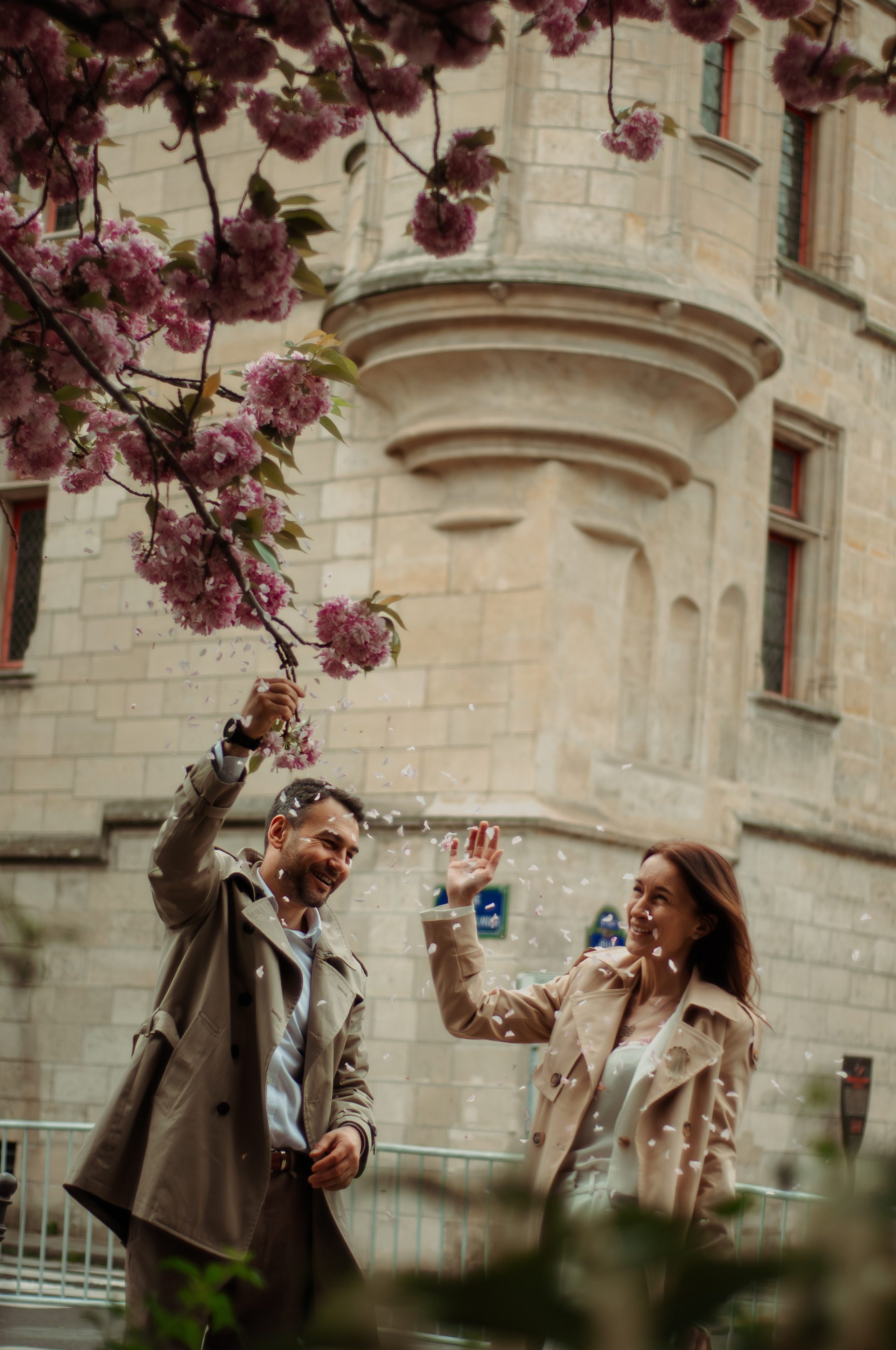 Street couple photoshoot. Paris photographer — Polina Osipova