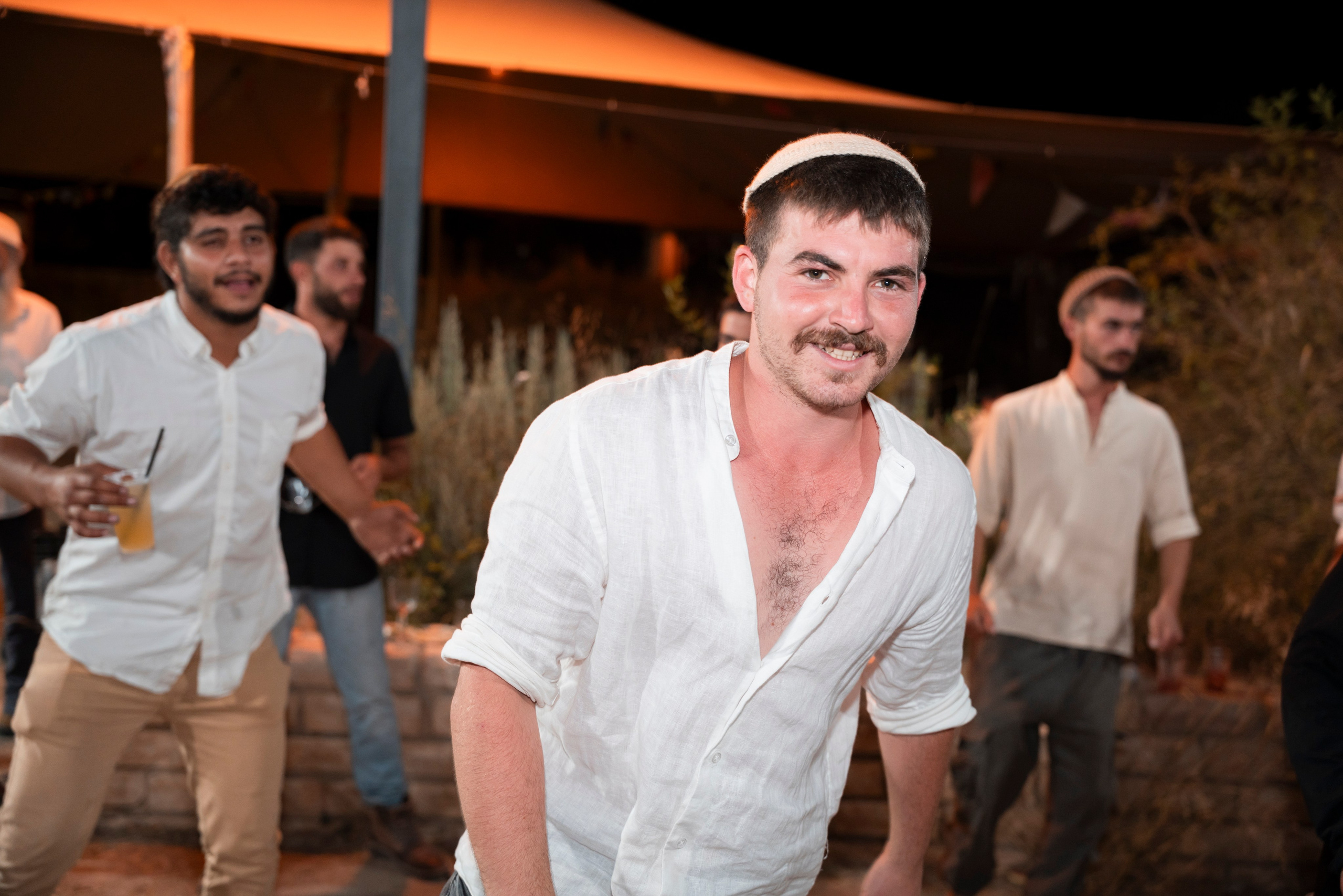 עדן ושלהבת. יוסף מזרחי צילום חתונה, ברית וזוגיות. צלם מקצועי שאוהב להוציא אתכם הכי יפים ברגעים הכי מרגשים