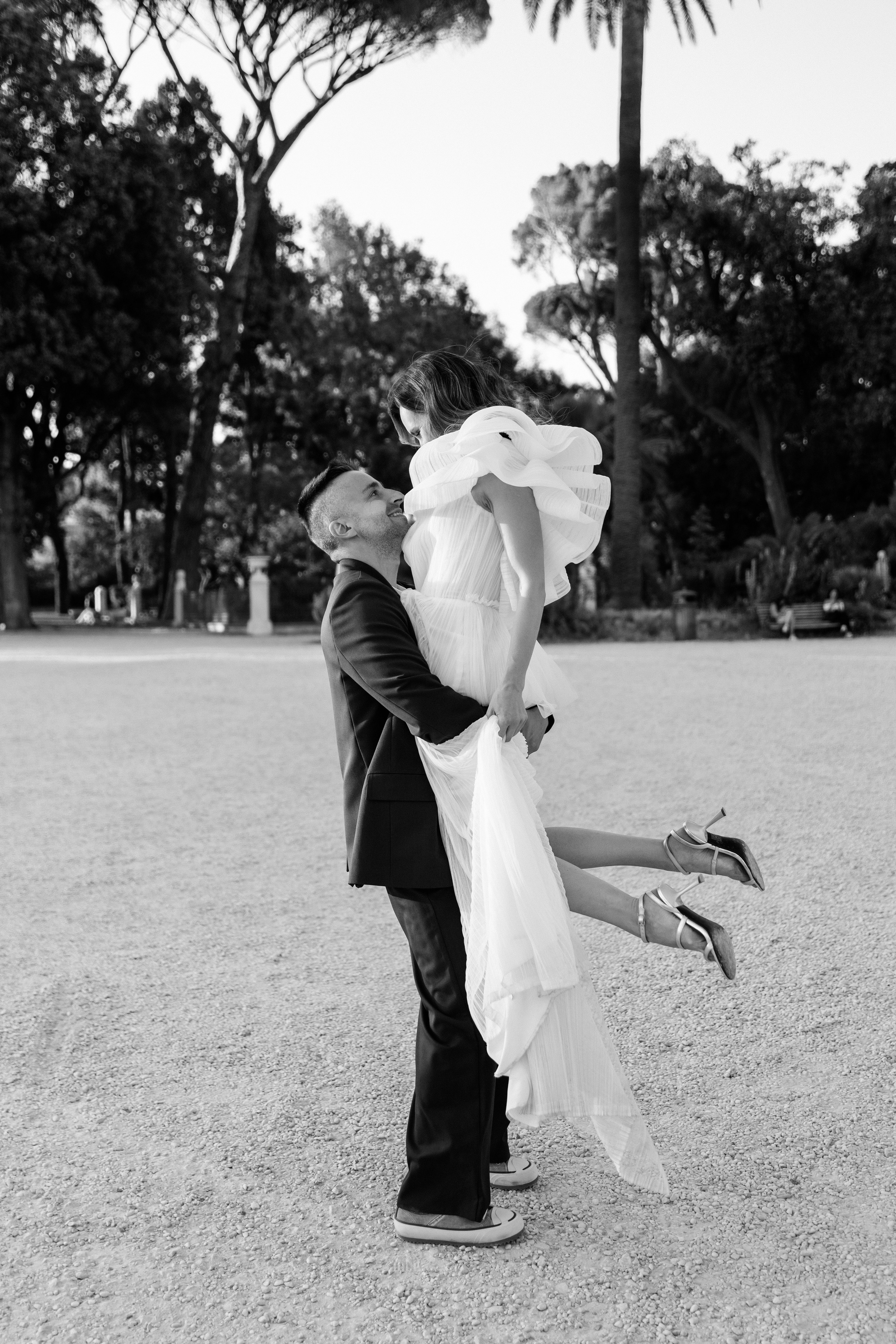 Wedding Photographer in Rome. Wedding Photographer Rome Tuscany Como Sicily Puglia Amalfy Italy- Oksana Savenchuk