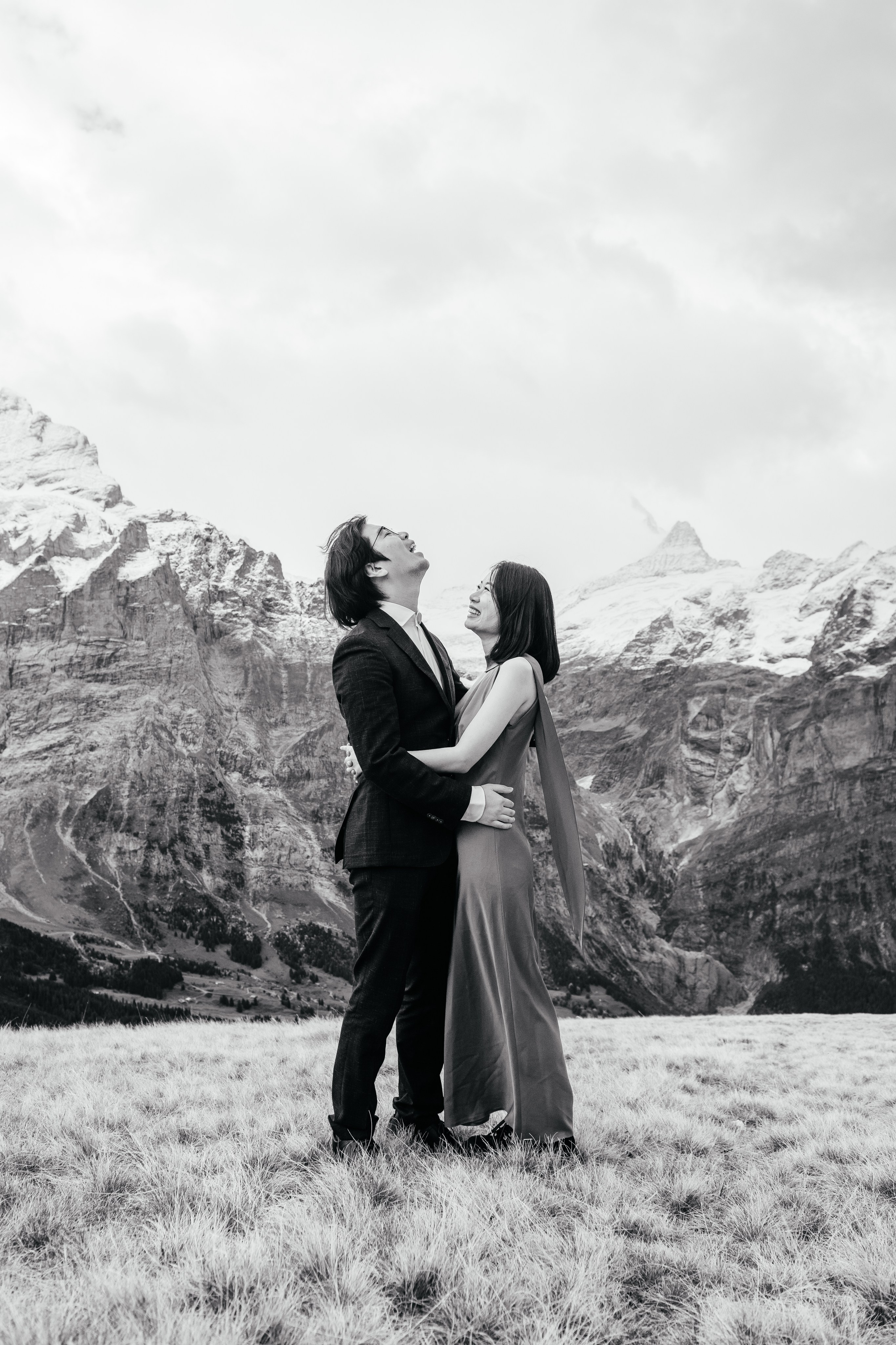 Kaiwen & Xiaoming Grindelwald, Switzerland. I am Elena Altendorfer. Wedding photographer in Zurich and Switzerland